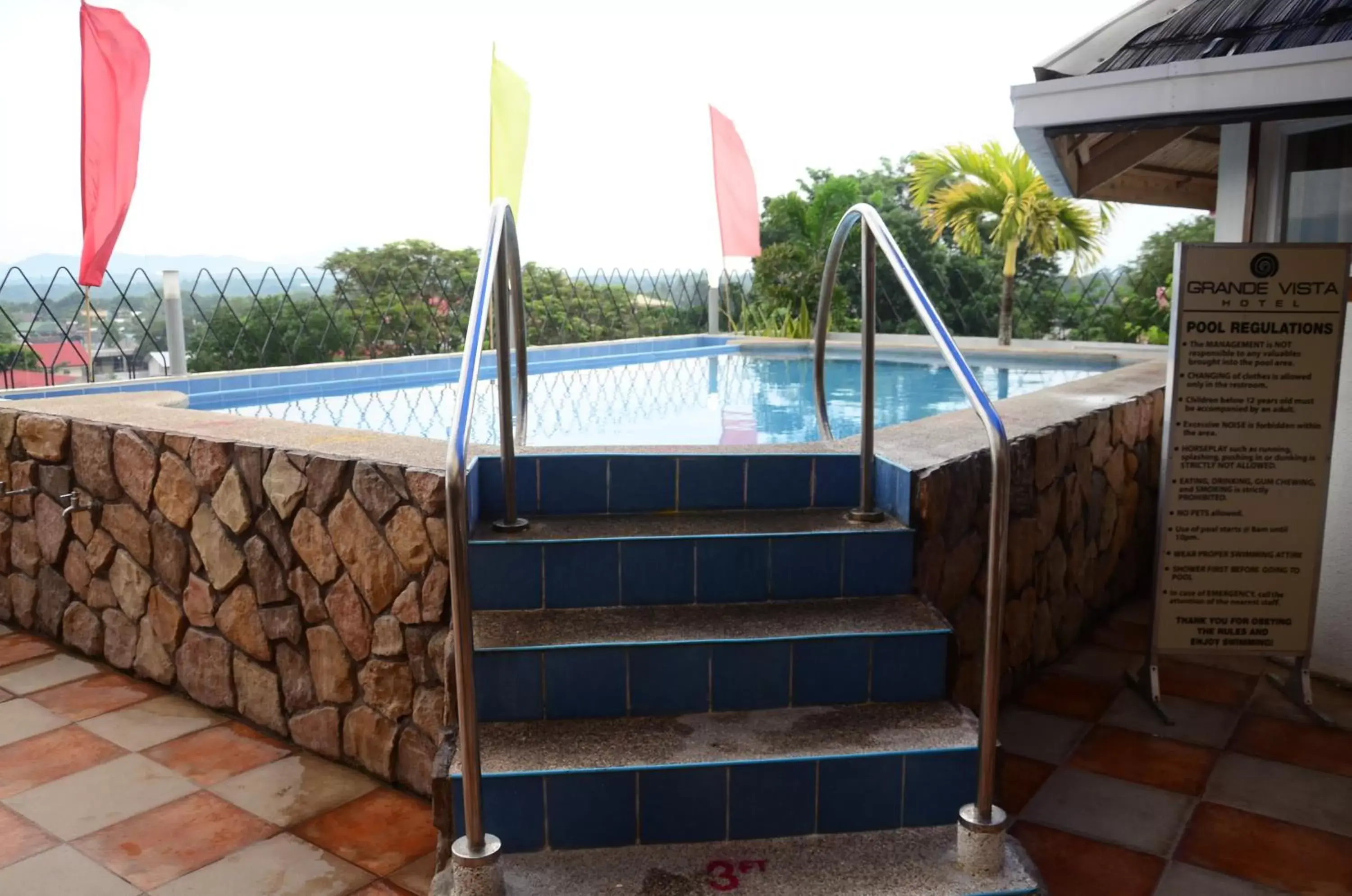 Swimming Pool in Grande Vista Hotel