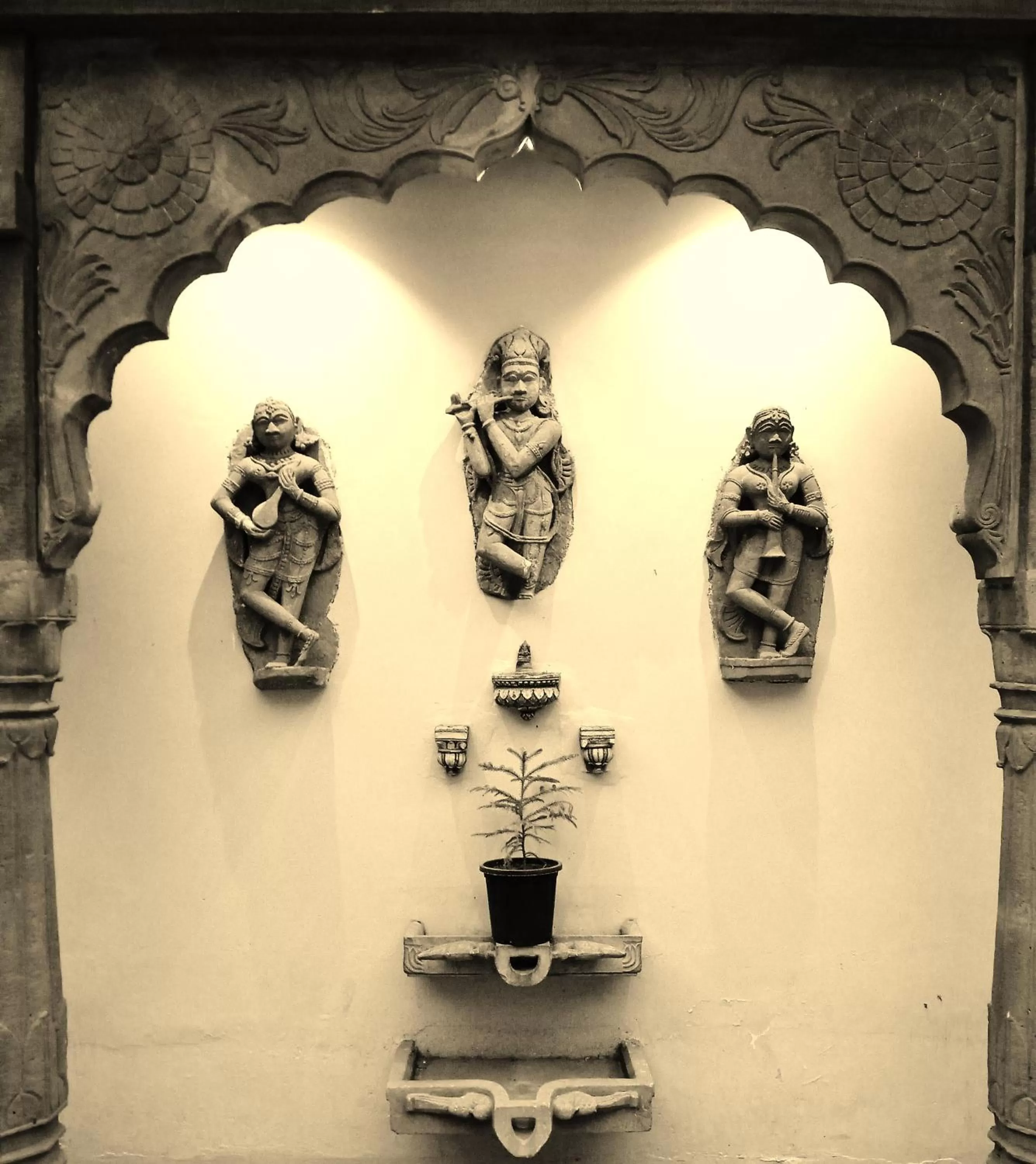 Property building in Rigmor haveli