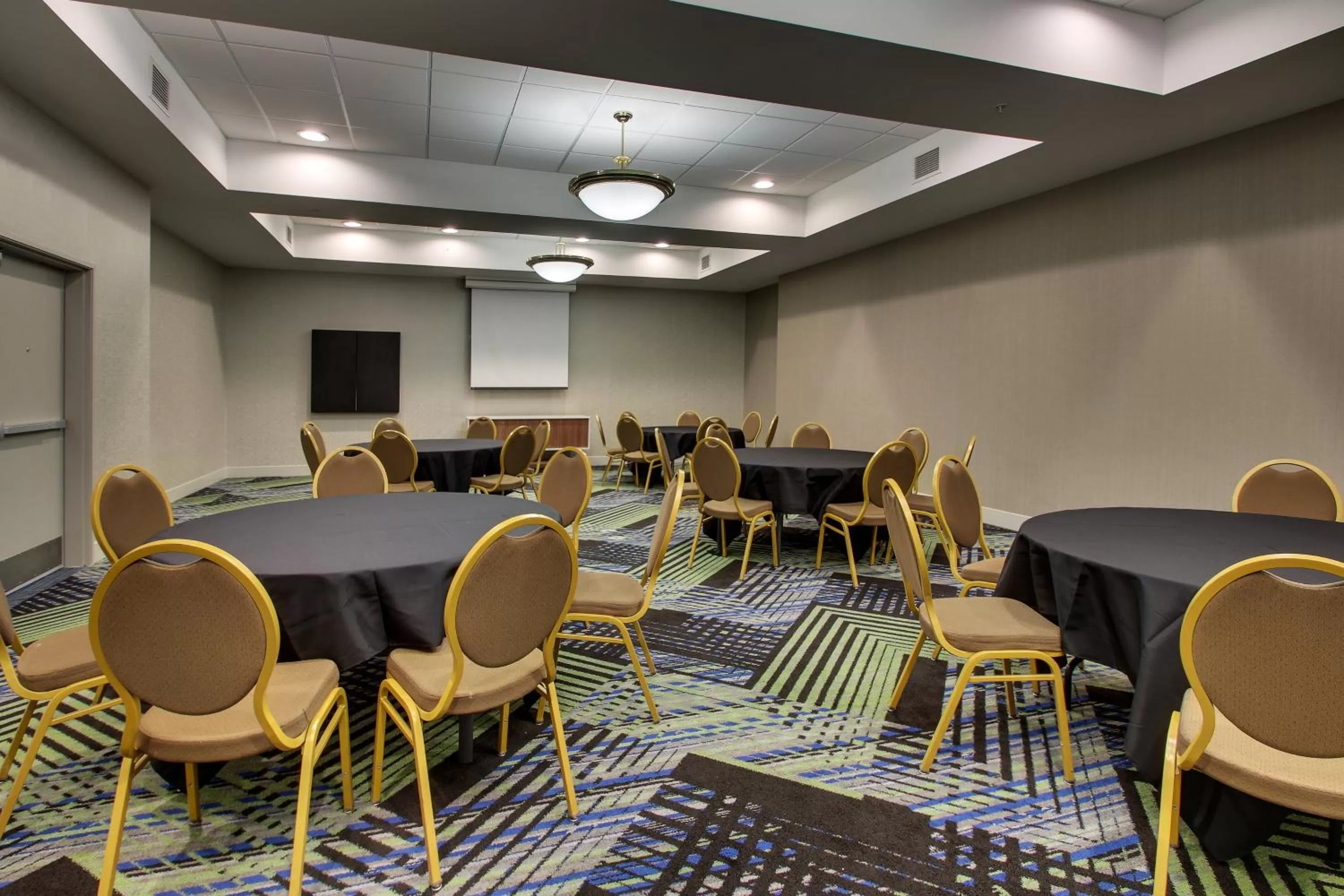 Meeting/conference room in Holiday Inn Express Georgetown by IHG