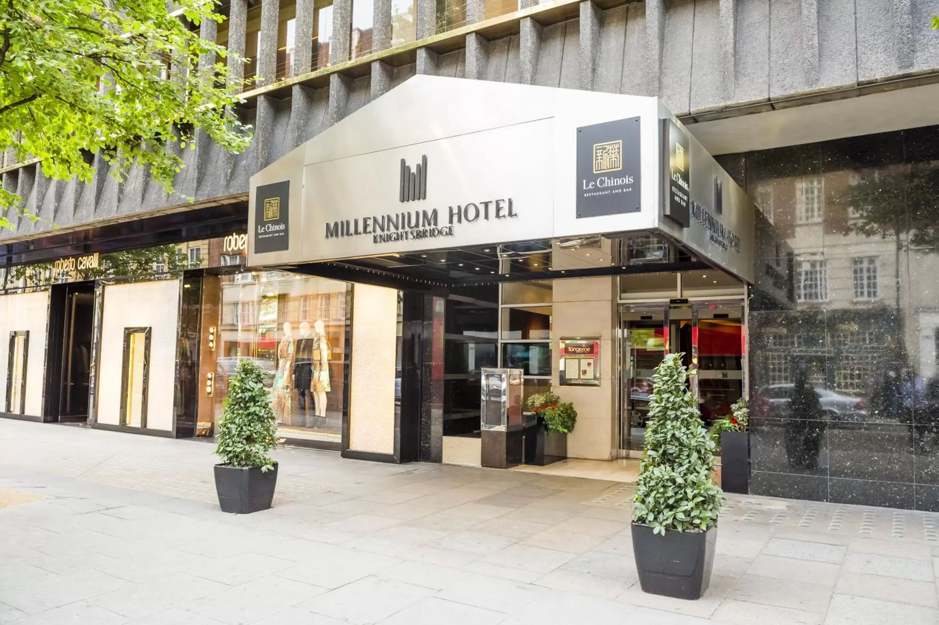 Facade/entrance in Millennium Hotel London Knightsbridge
