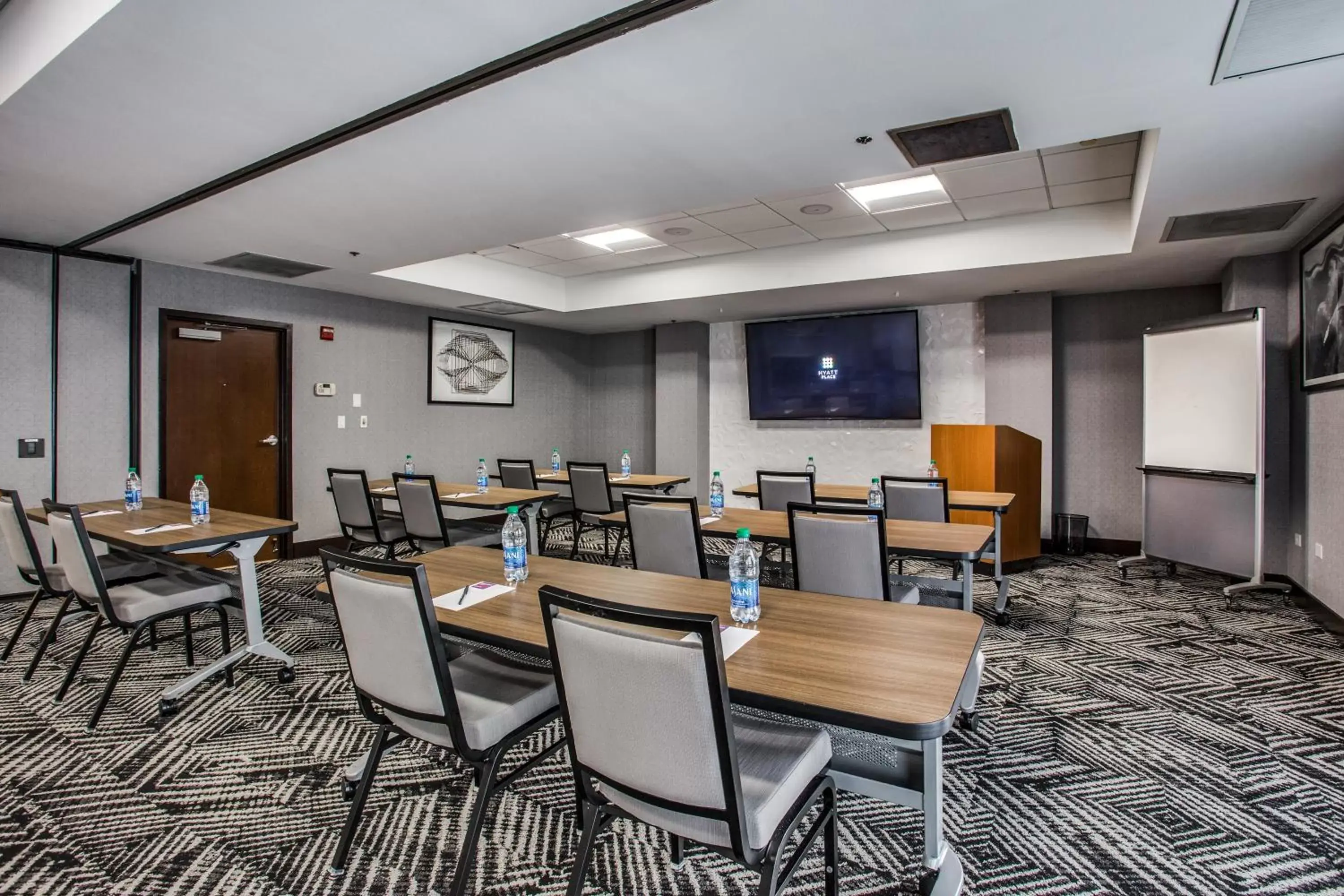 Meeting/conference room, Restaurant/Places to Eat in Hyatt Place Fort Worth / Cityview