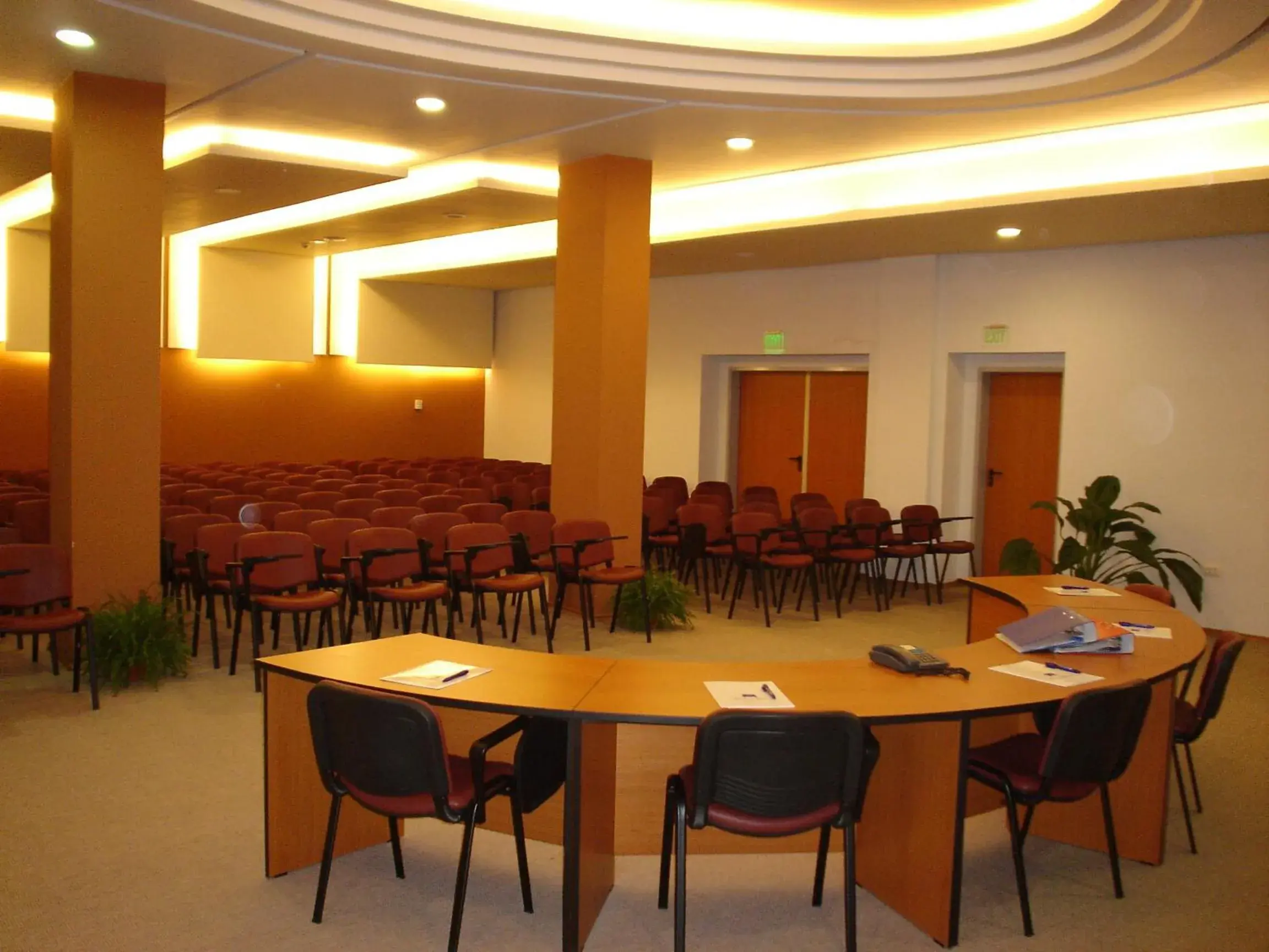 Business facilities in Sol Marina Palace Hotel