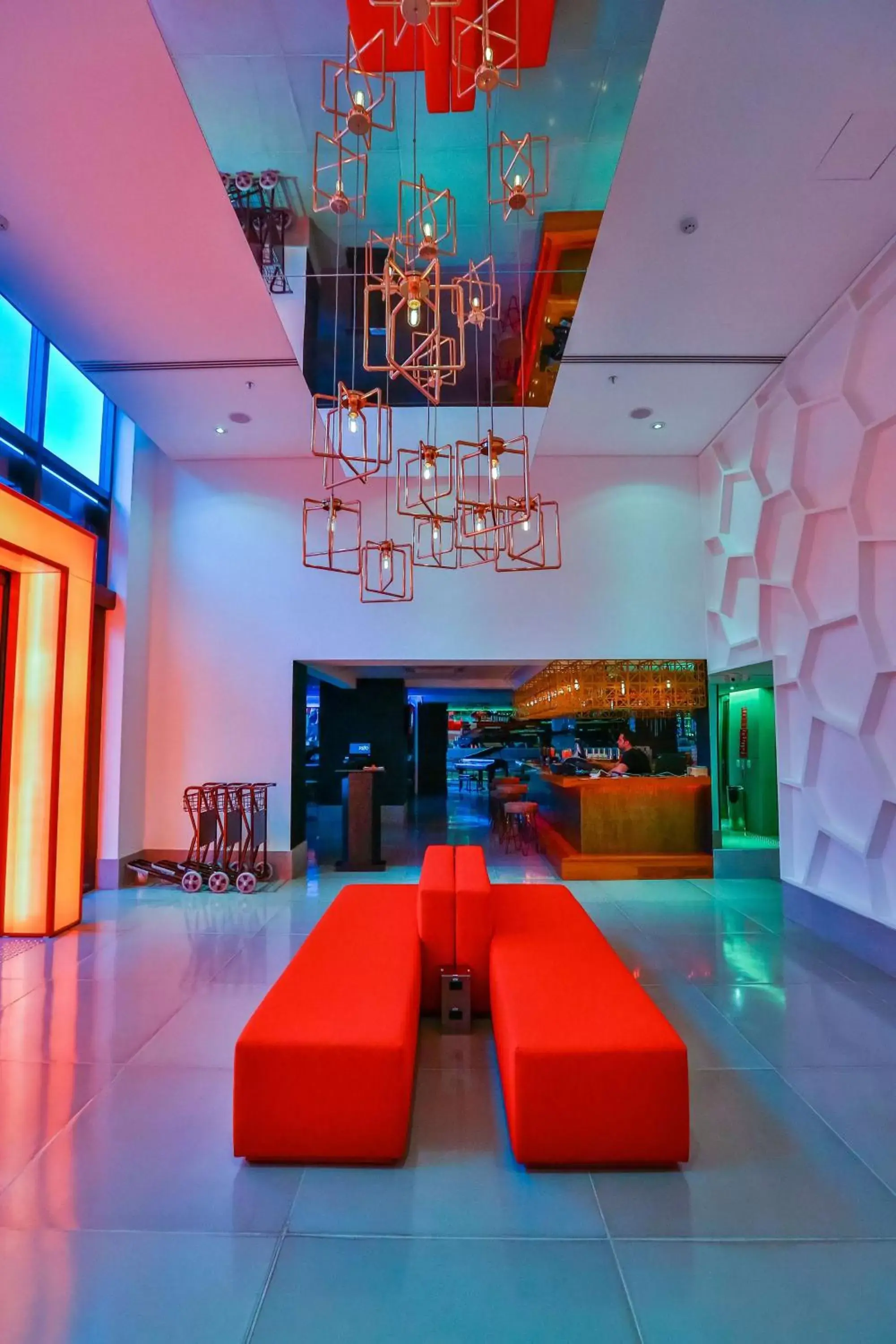 Lobby or reception in Radisson RED Campinas