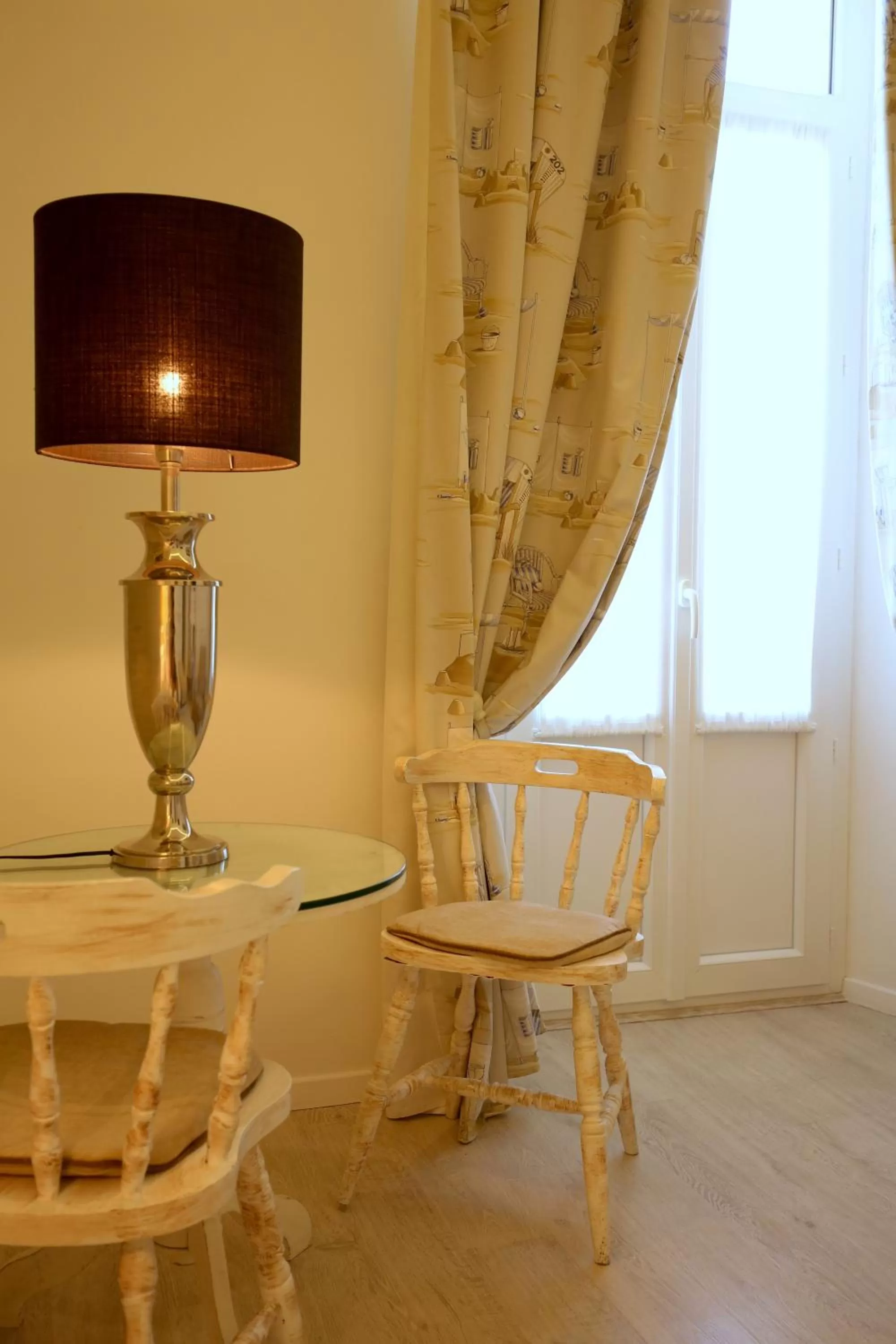 Decorative detail, Dining Area in Hotel Royal Bon Repos