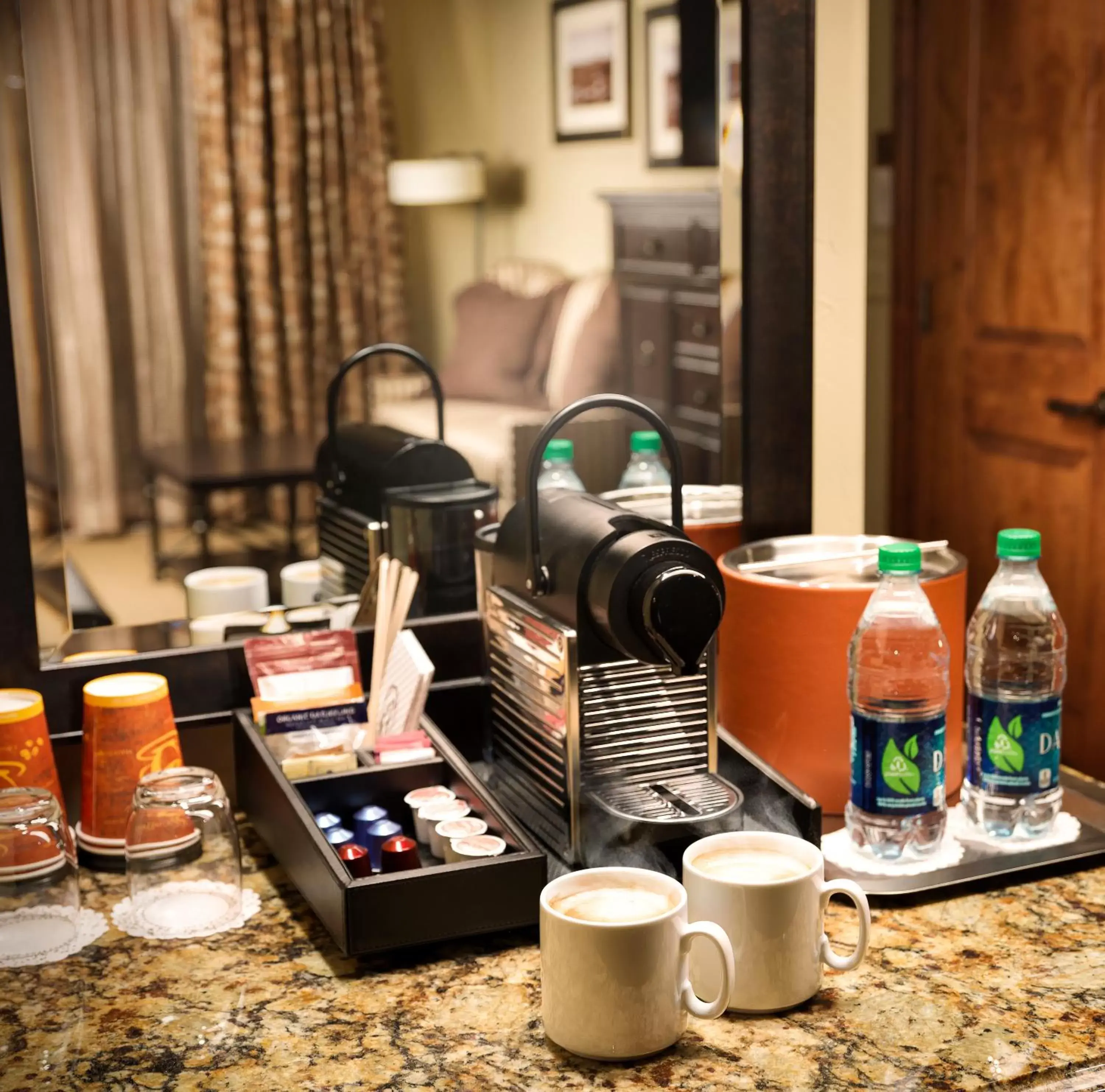 Coffee/tea facilities in The Lodge at Flying Horse