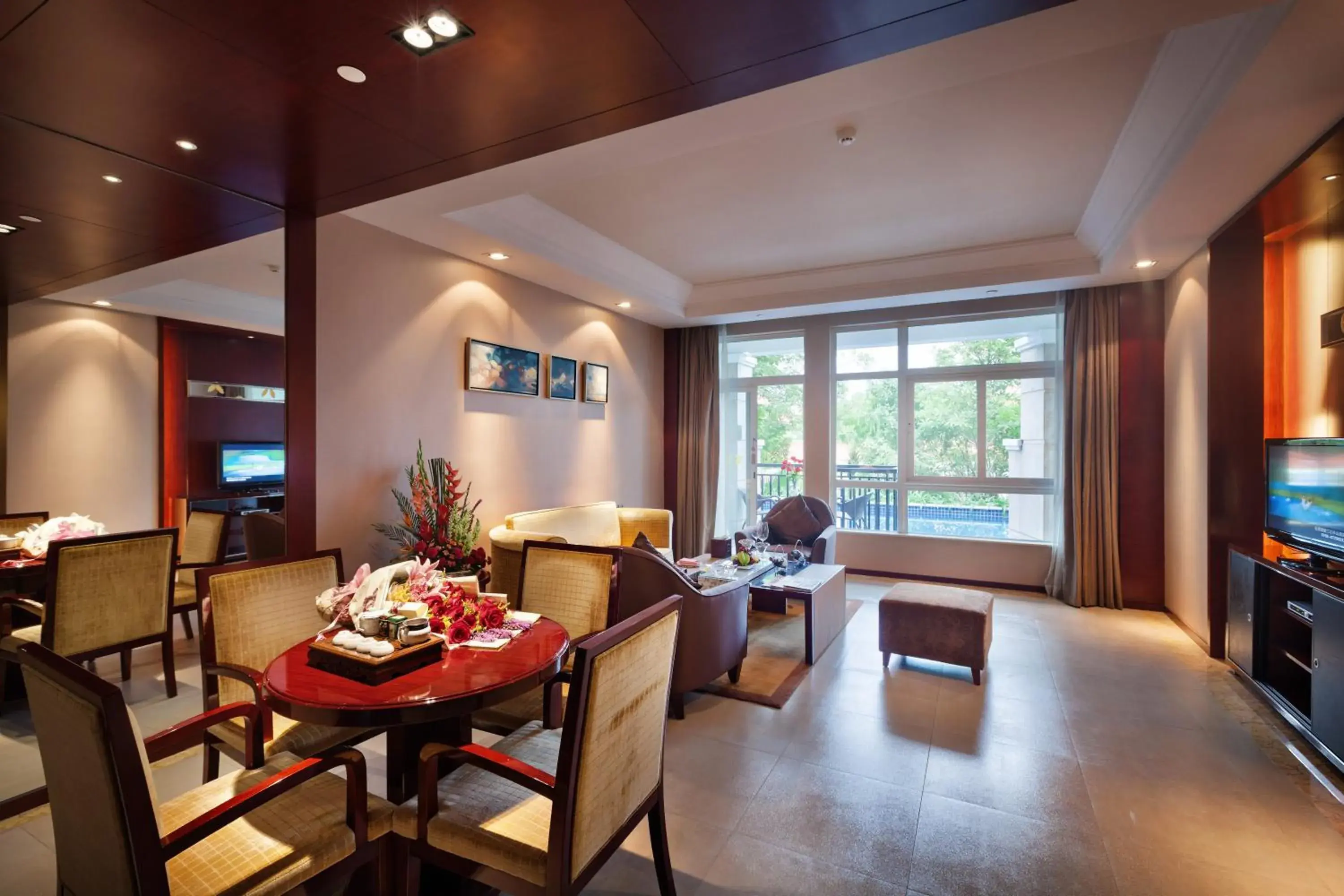 Bedroom, Dining Area in Goodview Hotel Sangem Tangxia