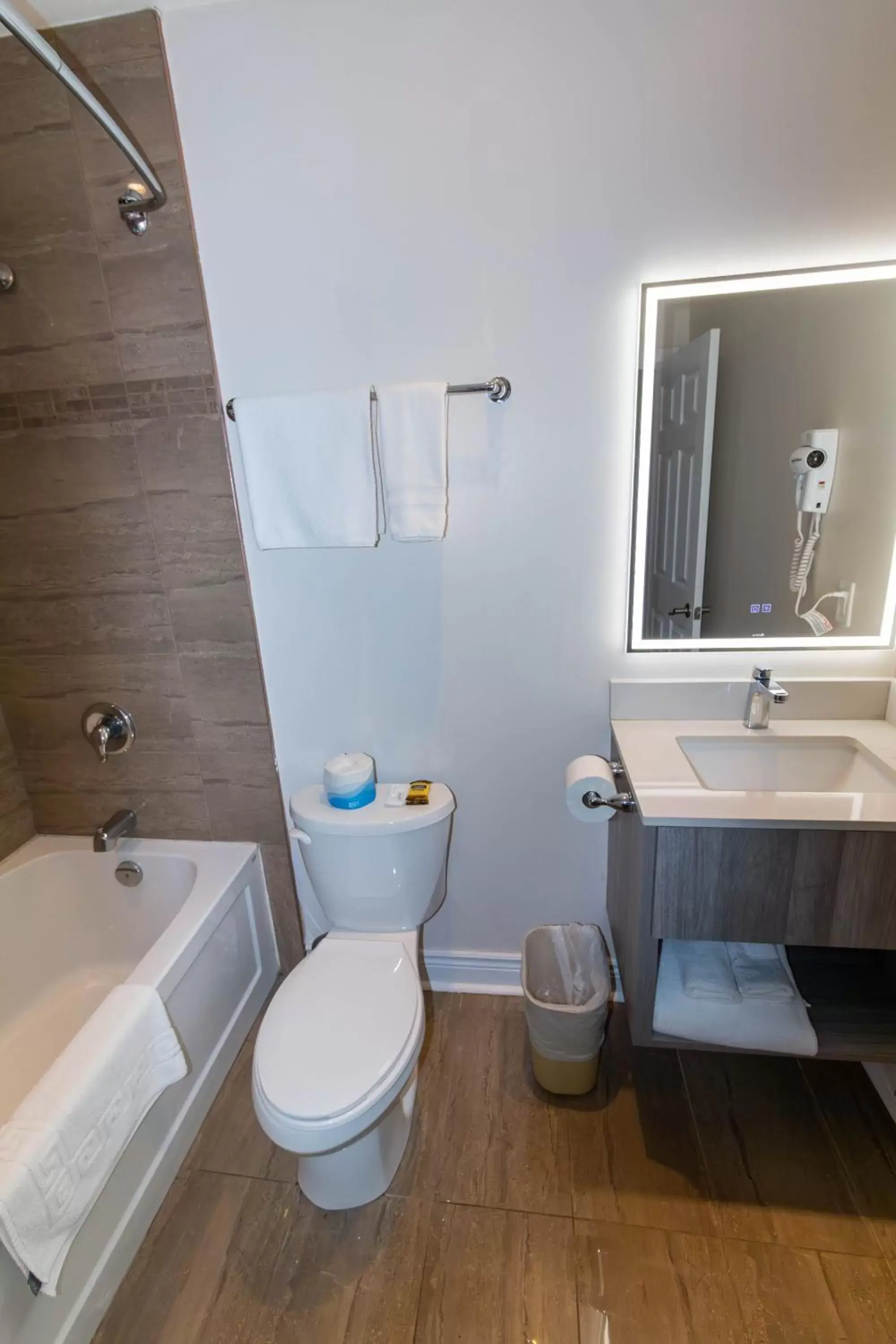 Bathroom in Borden Inn and Suites