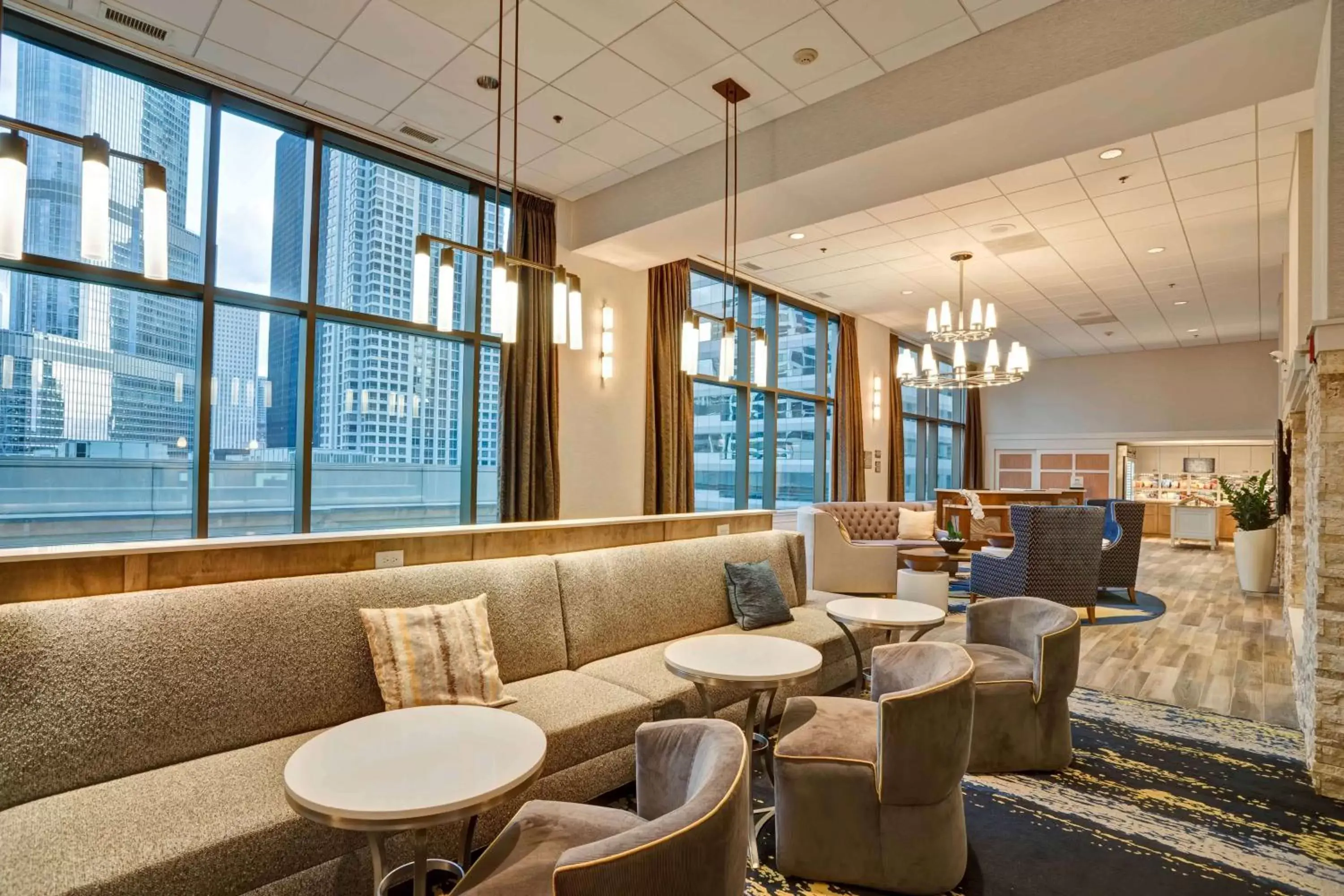Lobby or reception, Lounge/Bar in Homewood Suites by Hilton Chicago Downtown
