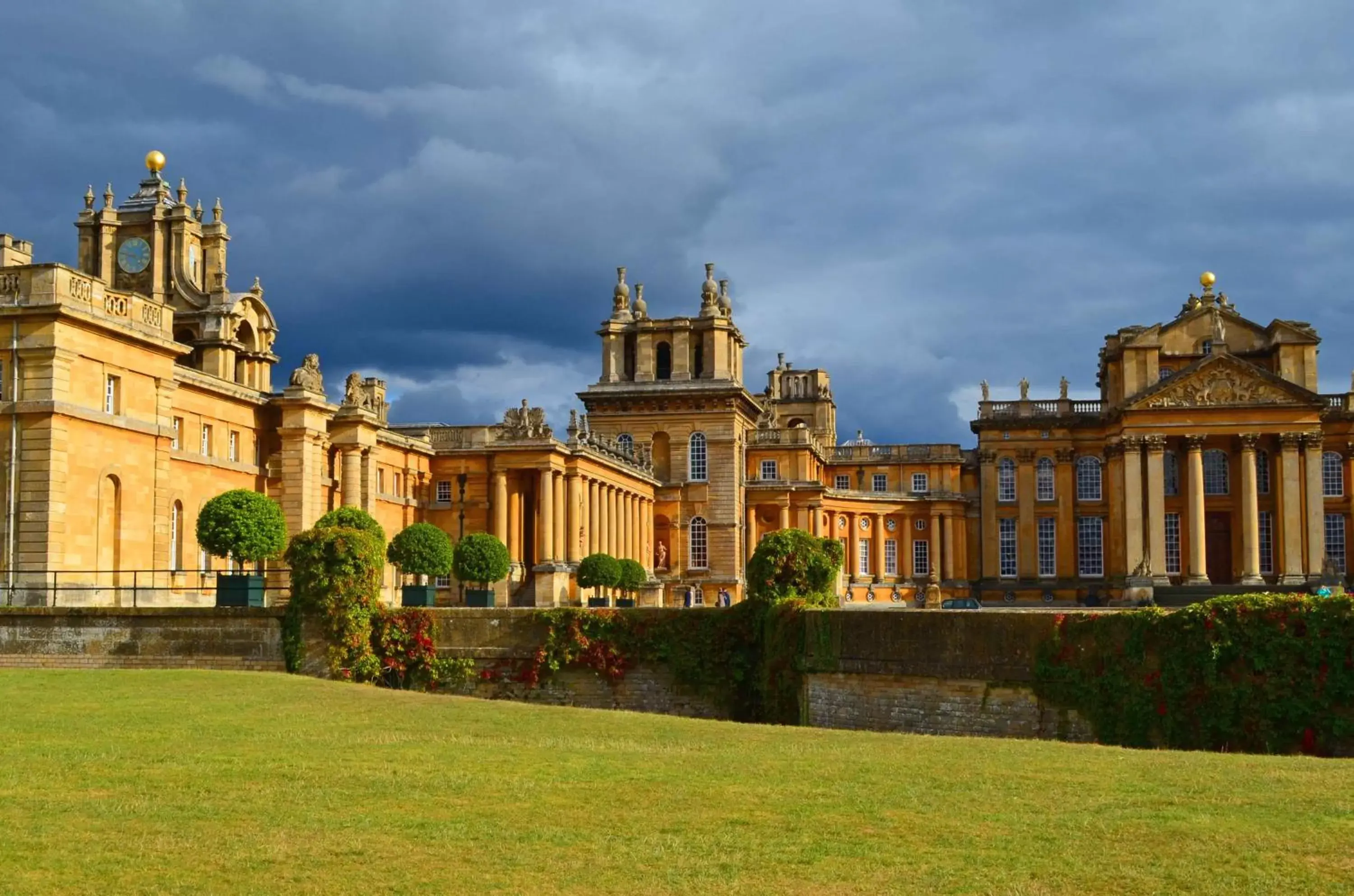 Property building in The Highwayman Hotel Property building in The Highwayman Hotel