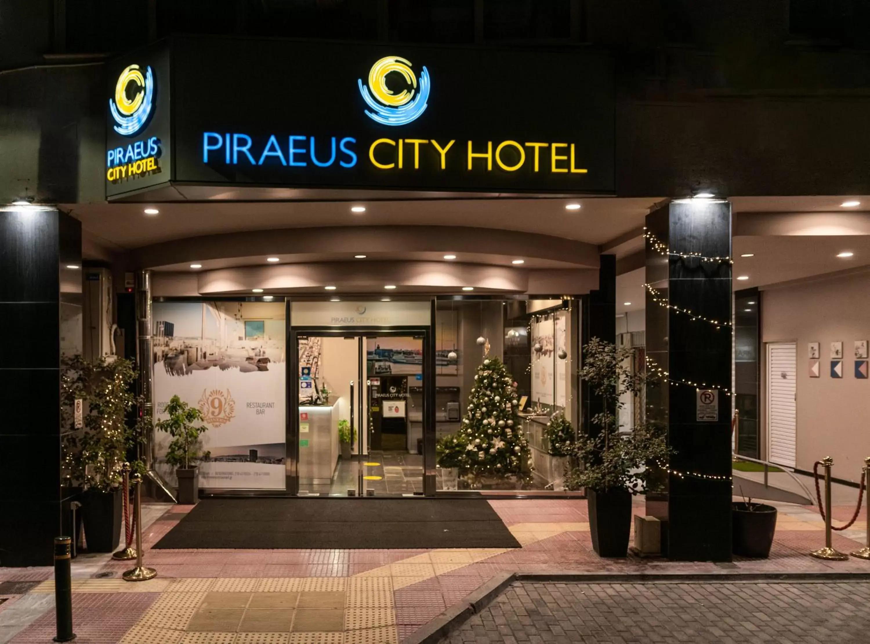 Facade/entrance in Piraeus City Hotel