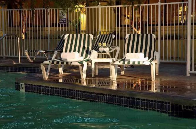 Swimming pool in Jockey Club Suites