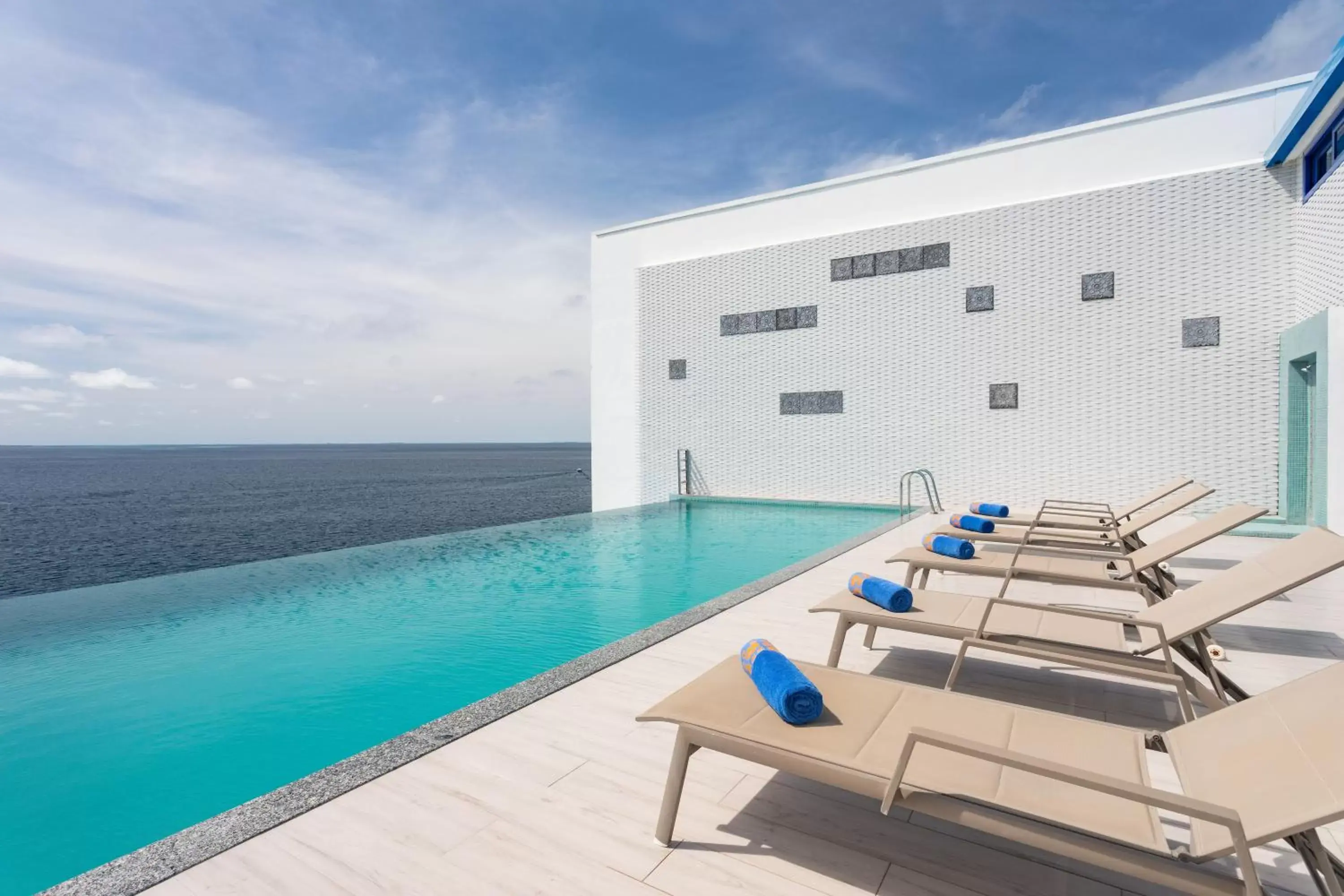 Sea view in Kaani Palm Beach Sea view in Kaani Palm Beach