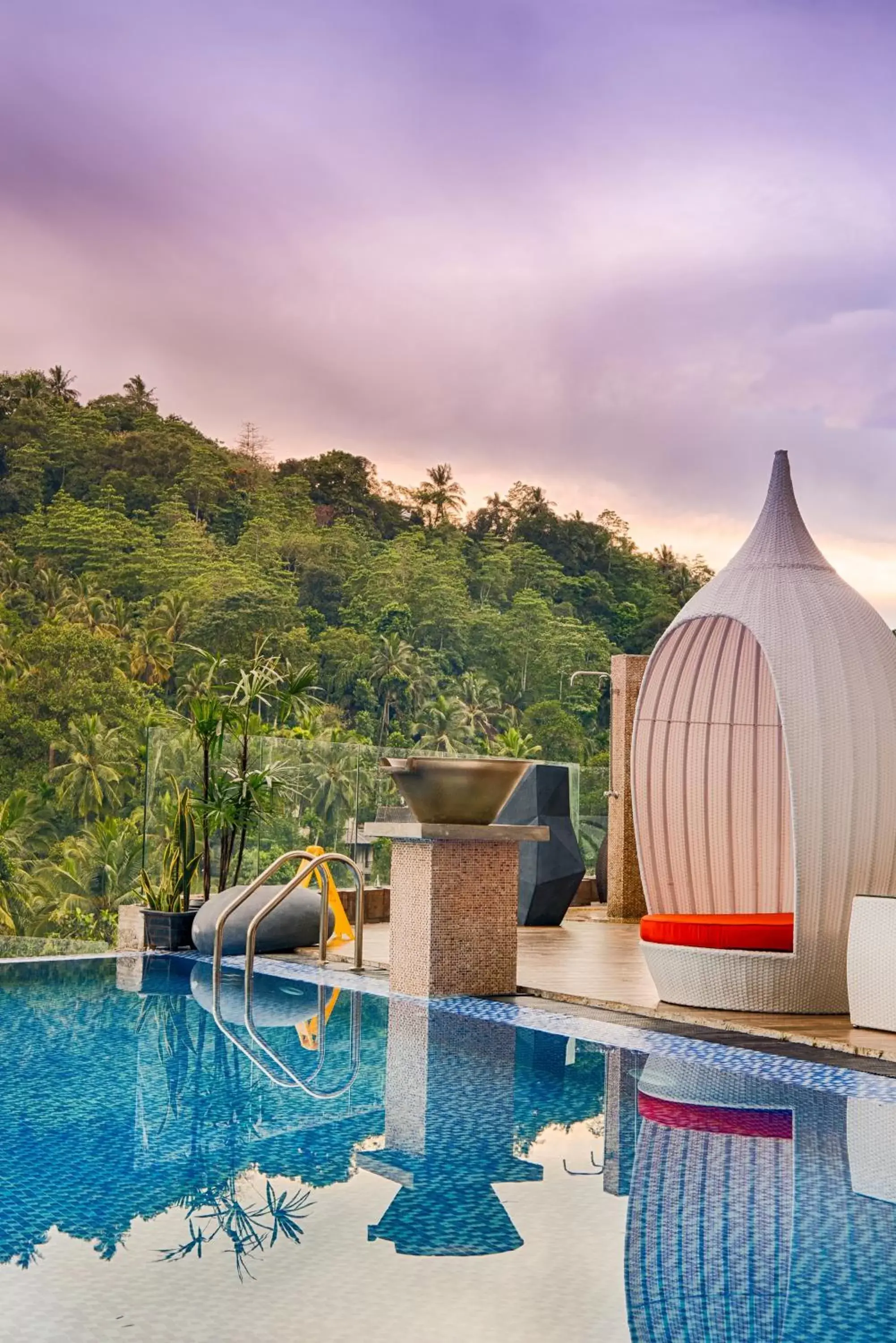 Swimming Pool in The Golden Crown Hotel