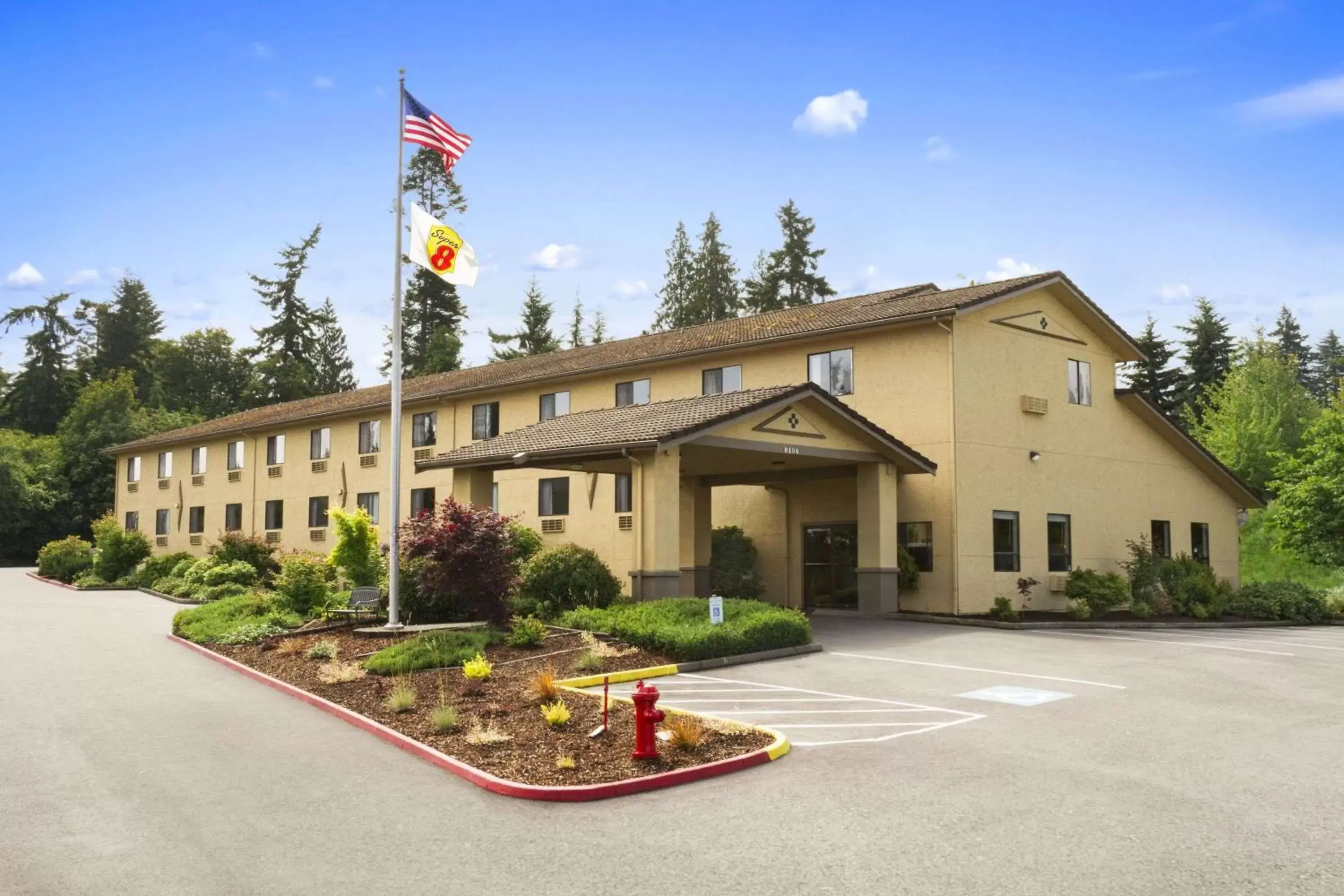 Property Building in Super 8 by Wyndham Port Angeles at Olympic National Park