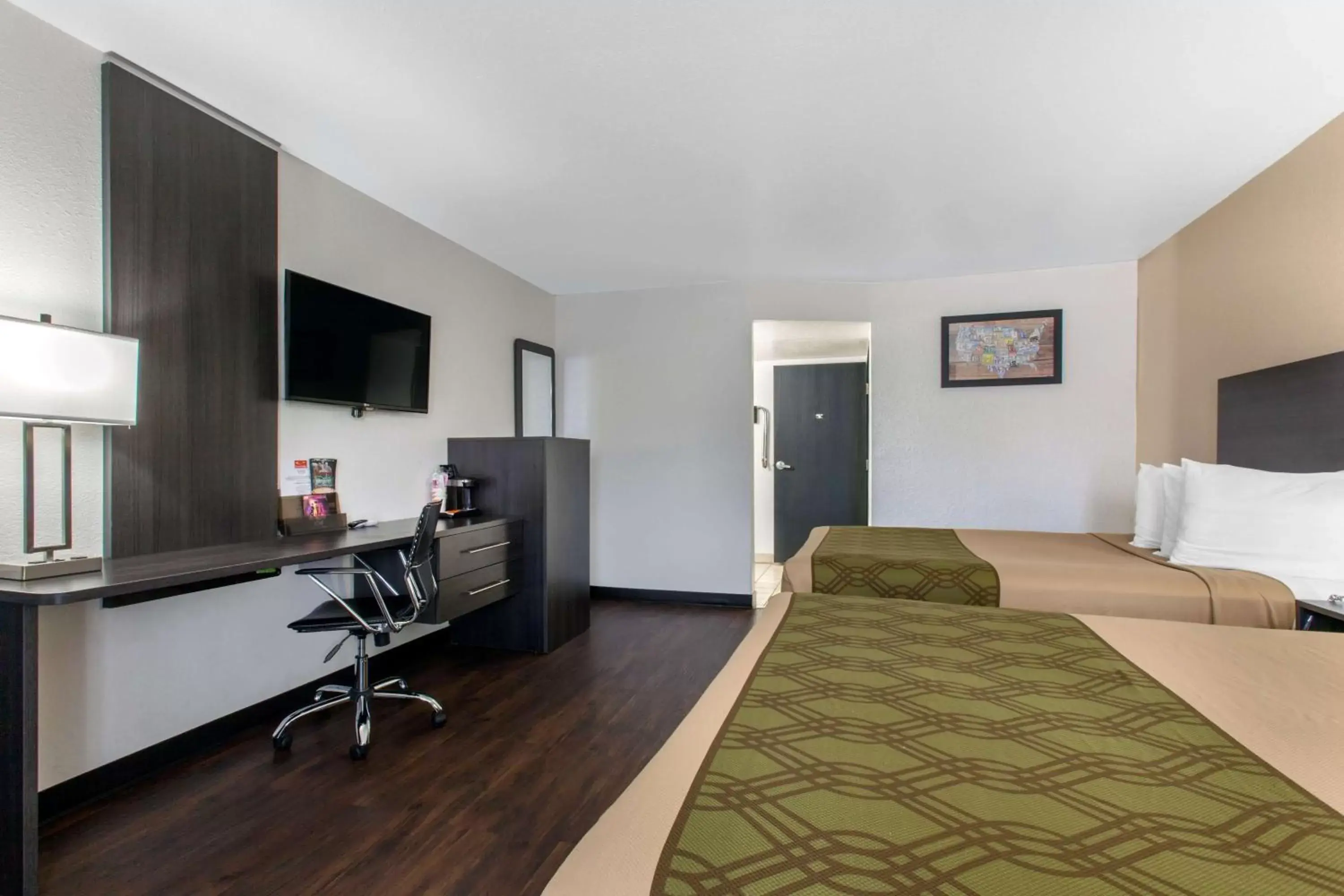 Photo of the whole room, TV/Entertainment Center in SureStay Hotel by Best Western Phoenix Airport
