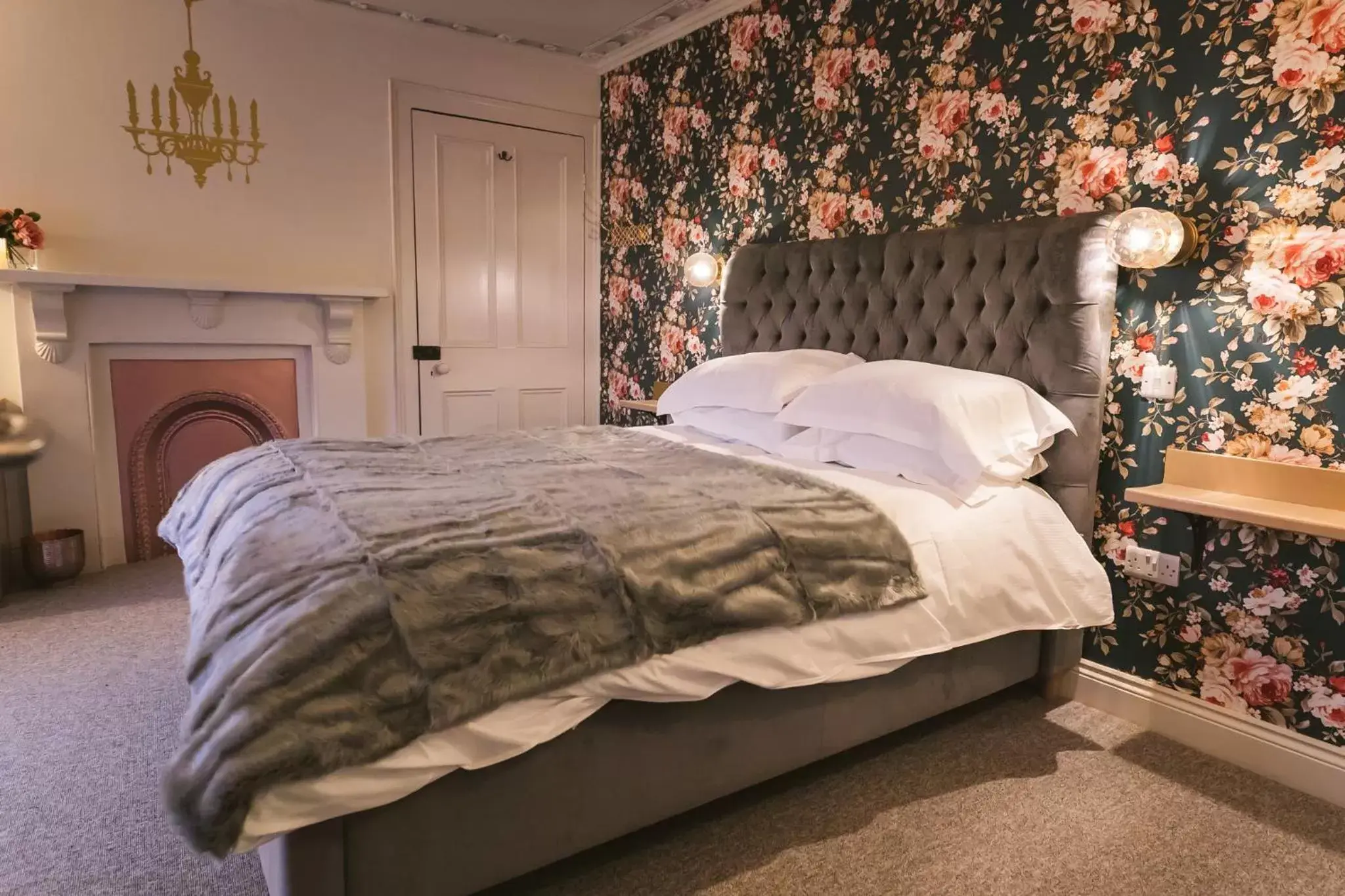 Deluxe Family Room in The Rose & Crown Deluxe Family Room in The Rose & Crown