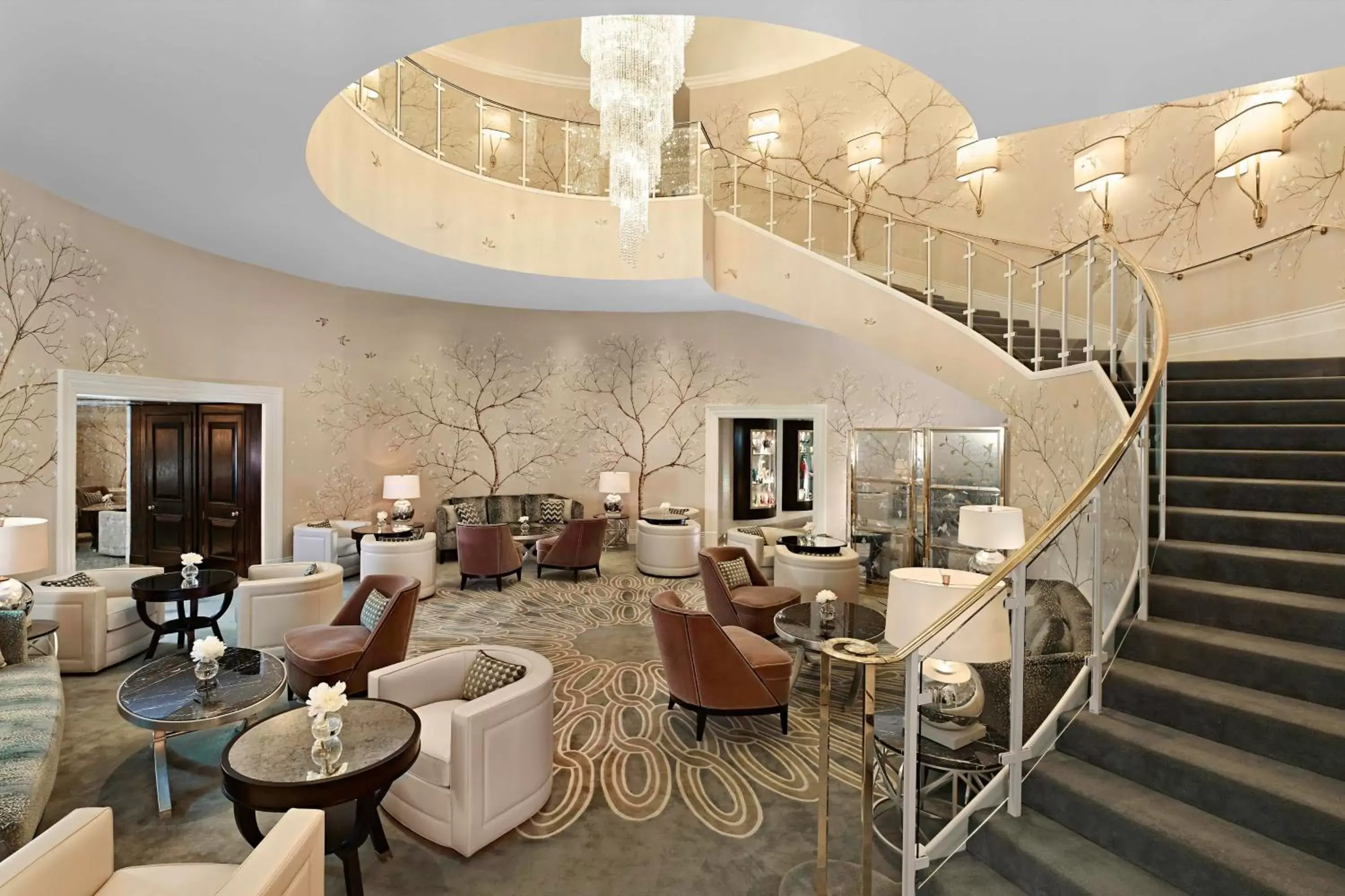 Lounge or bar, Lounge/Bar in The Park Tower Knightsbridge, a Luxury Collection Hotel, London