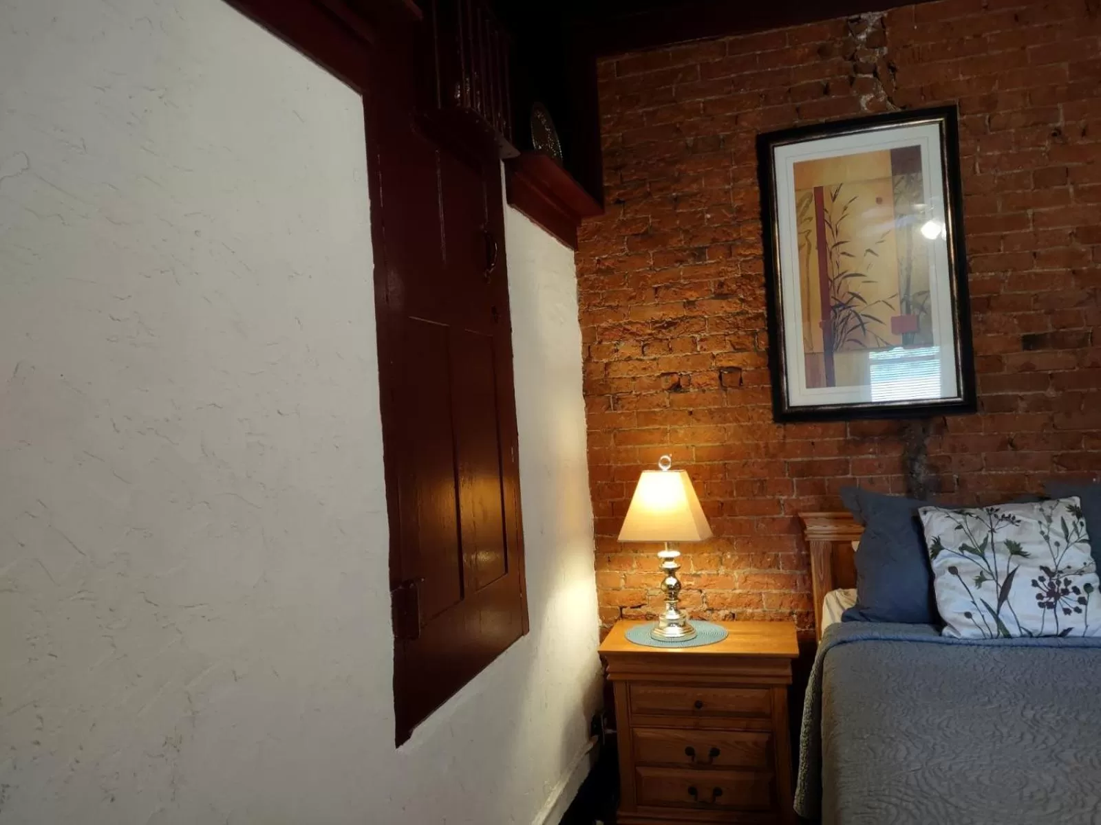 Bed in The King George Inn