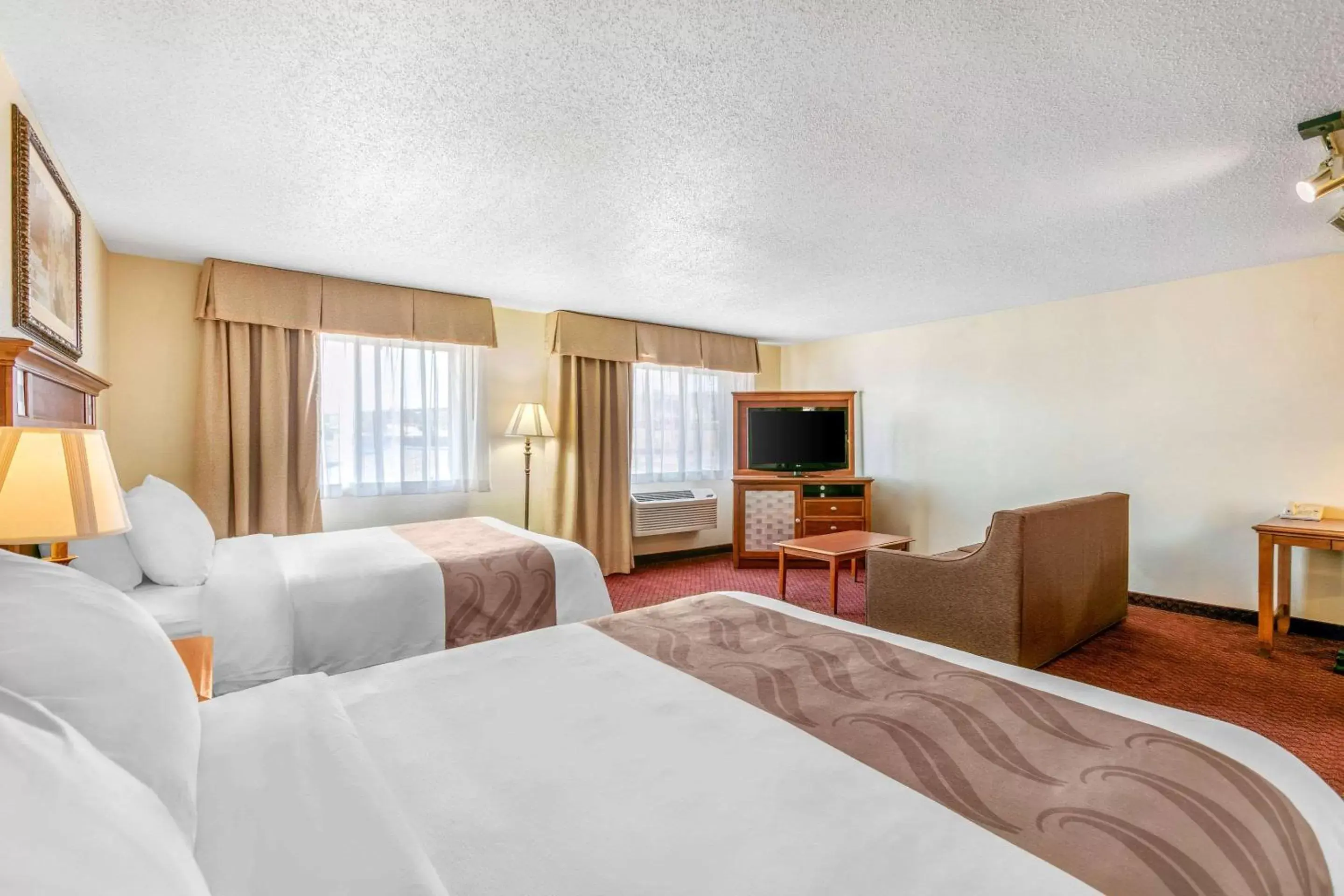 Photo of the whole room, Bed in Quality Inn near Monument Health Rapid City Hospital