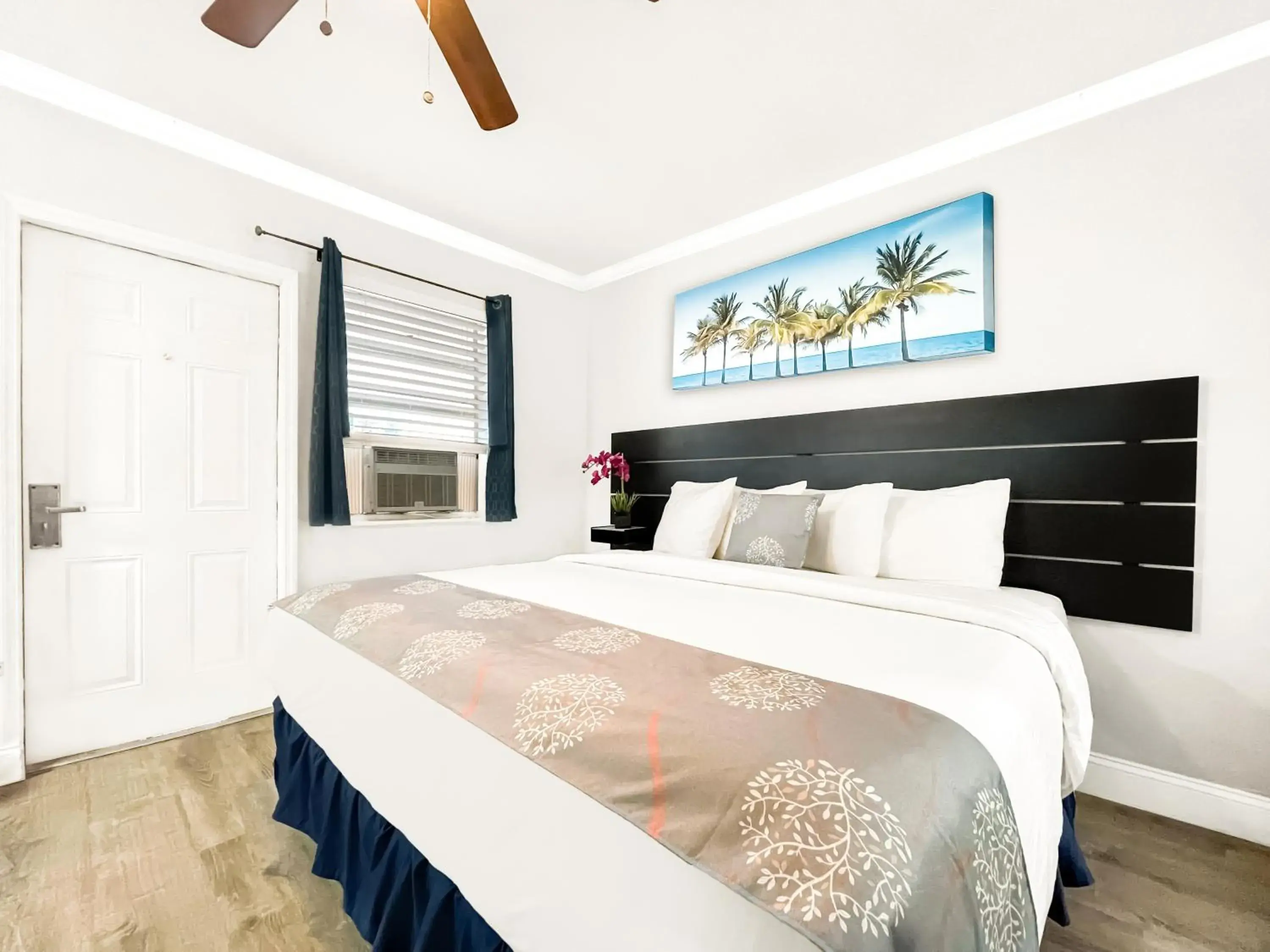 Bedroom, Bed in Paradise Oceanfront by HBH