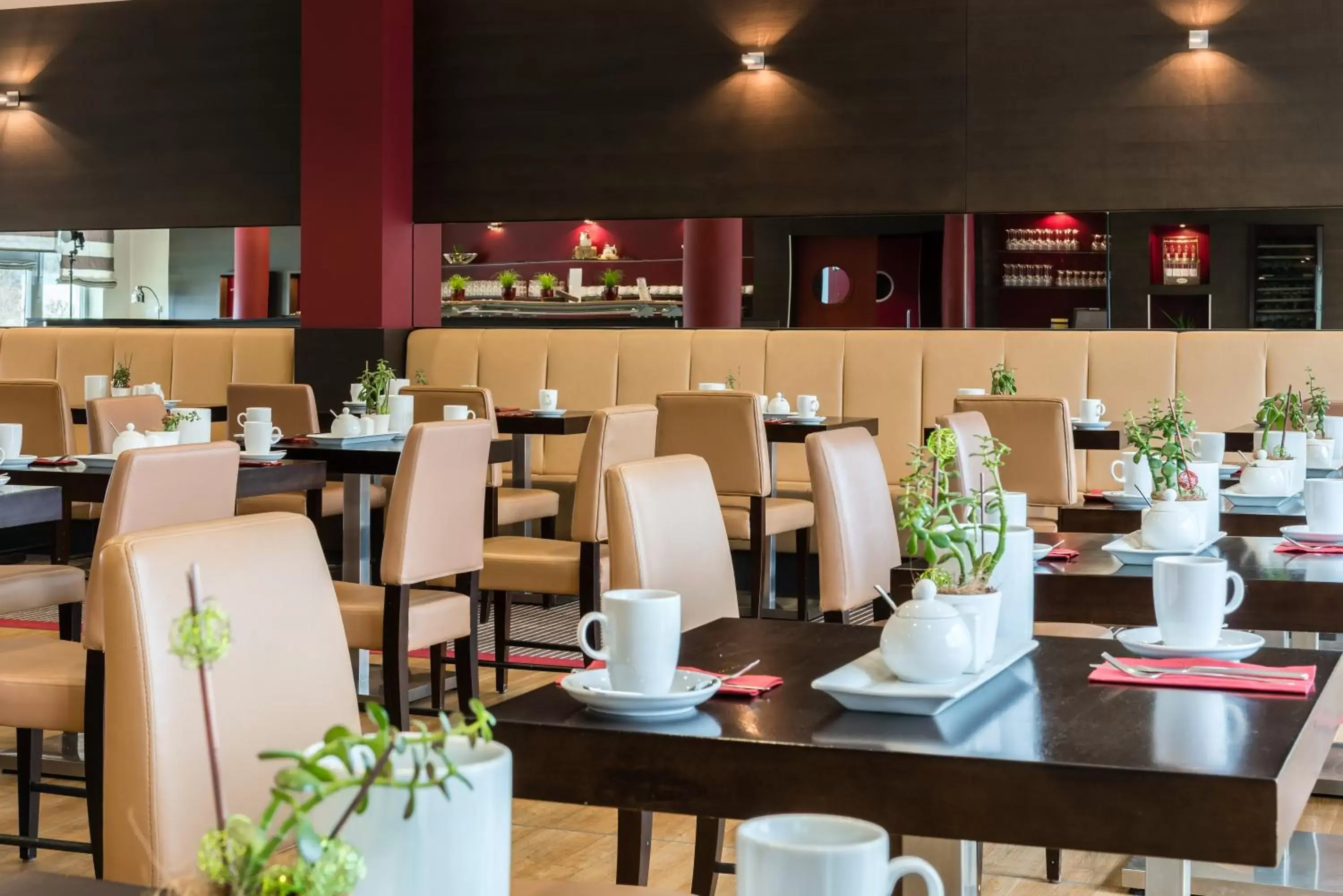 American breakfast, Restaurant/Places to Eat in Best Western Premier Novina Hotel Regensburg