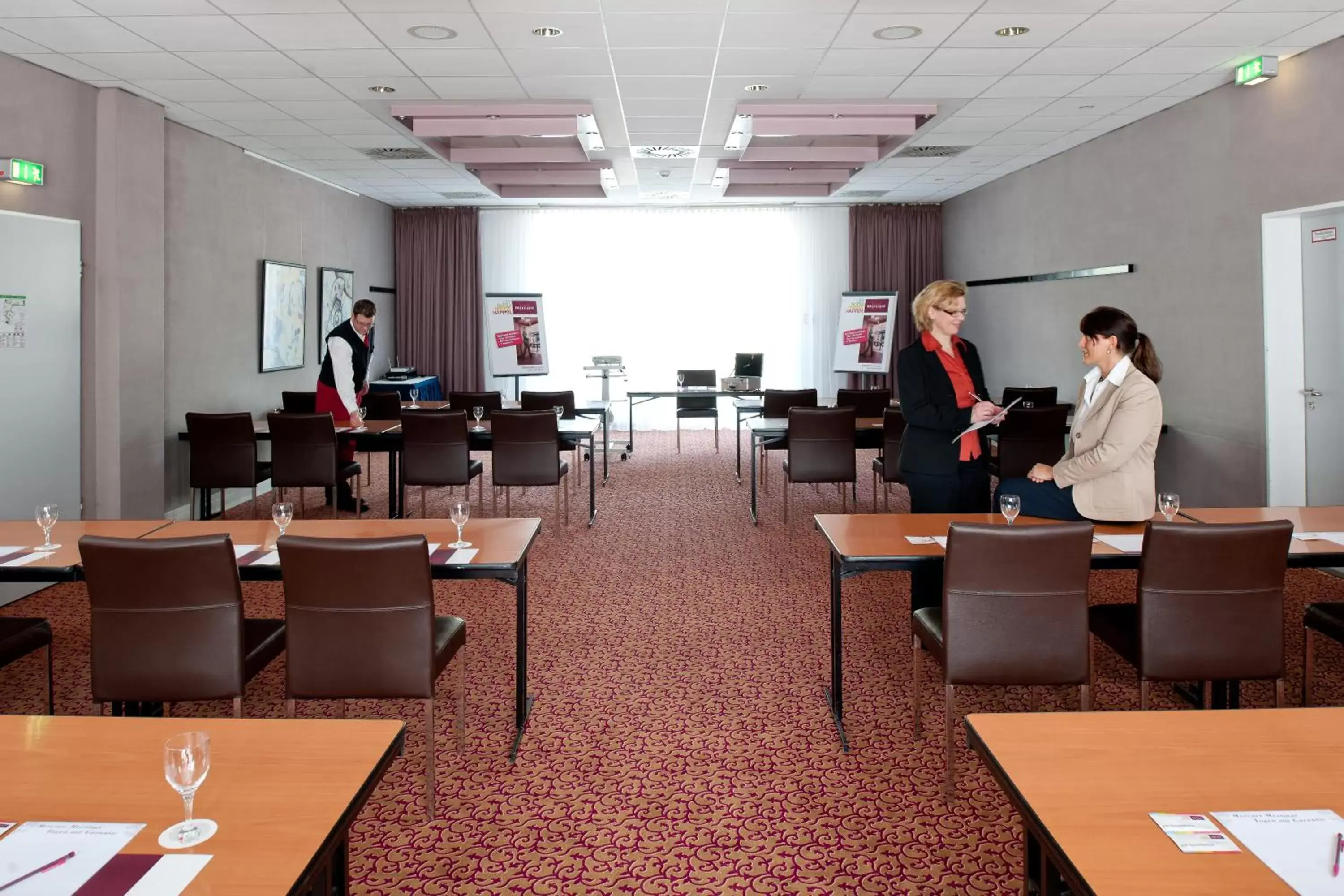 Meeting/conference room in Mercure Hotel Hamburg am Volkspark