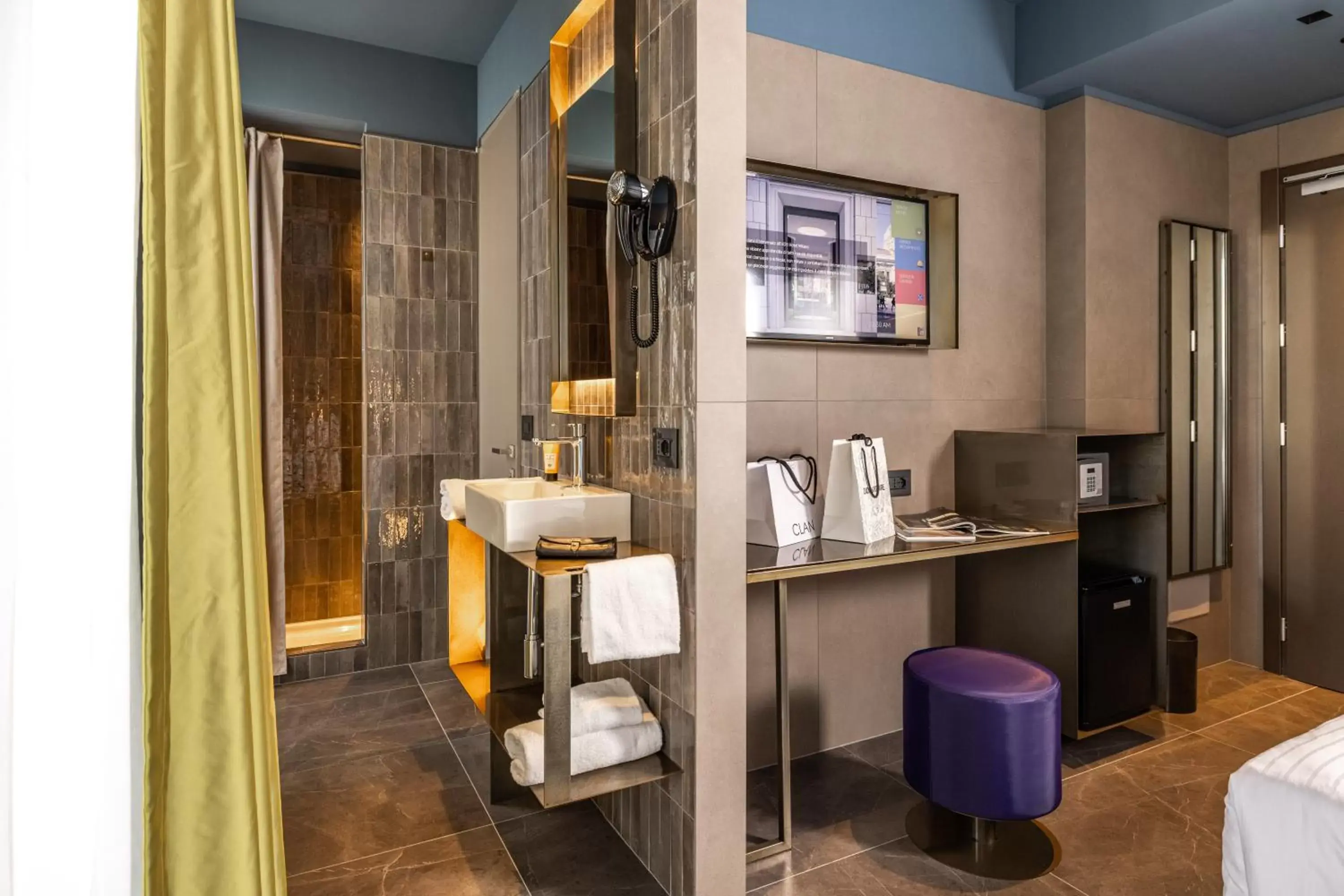 Bathroom in HD8 Hotel Milano