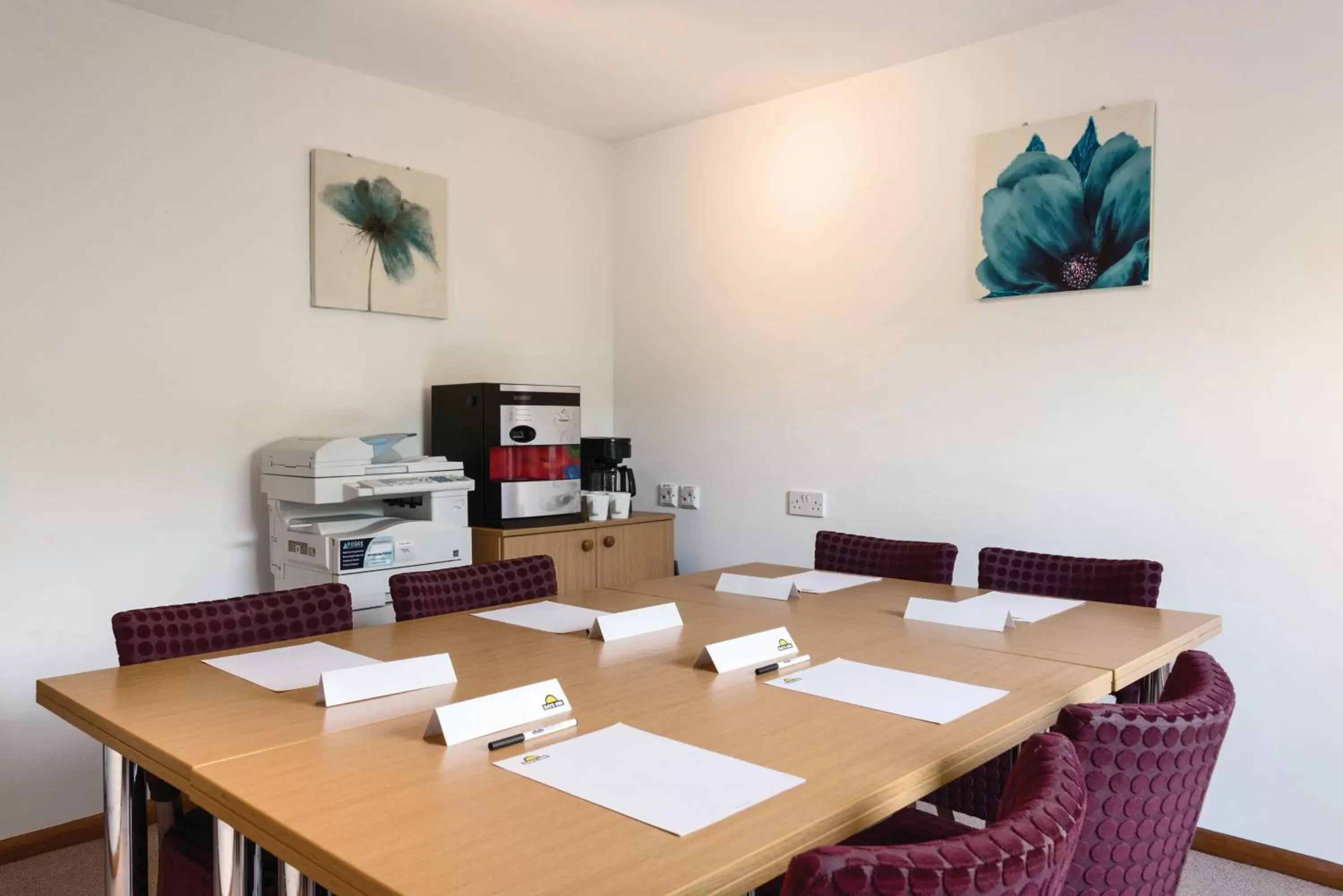 Meeting/conference room in Days Inn by Wyndham Telford Ironbridge