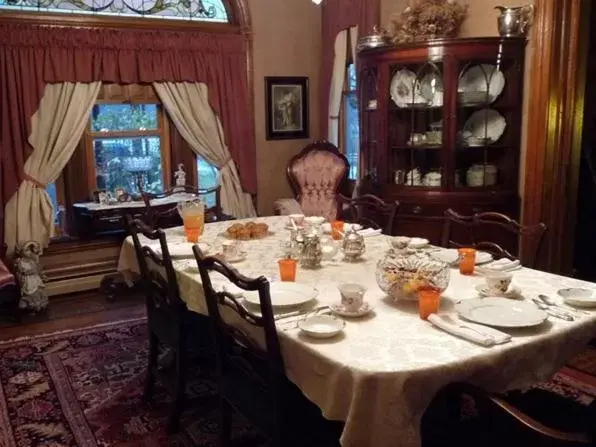 Dining area, Restaurant/Places to Eat in Victorian Loft Bed and Breakfast