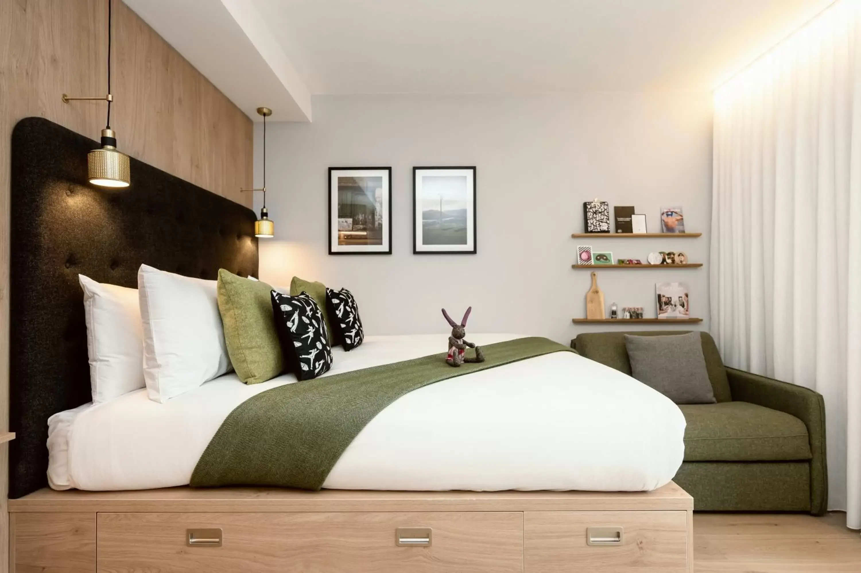 Wilde Studio Sleeps 3 in Wilde Aparthotels Manchester St. Peters Square