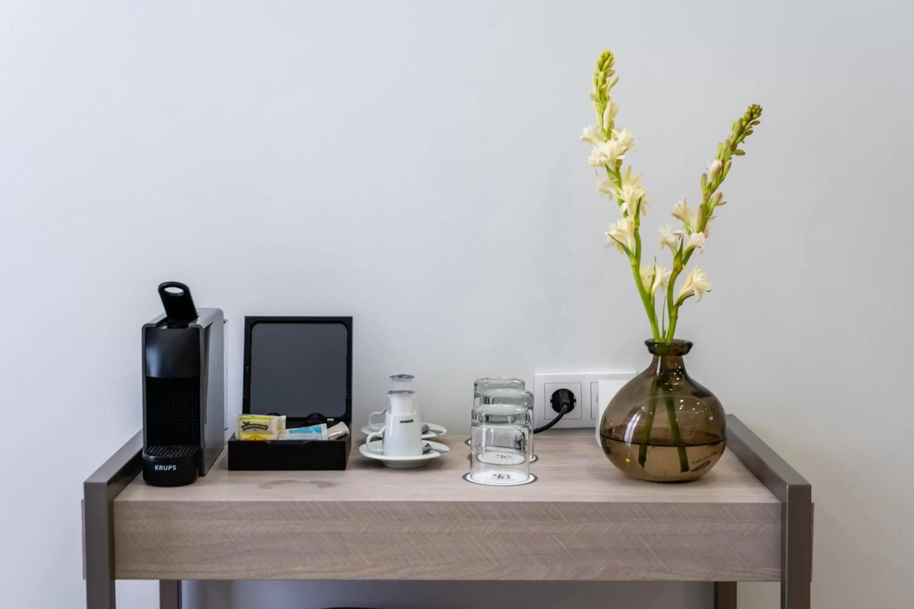 Coffee/tea facilities in Soho Boutique Urban