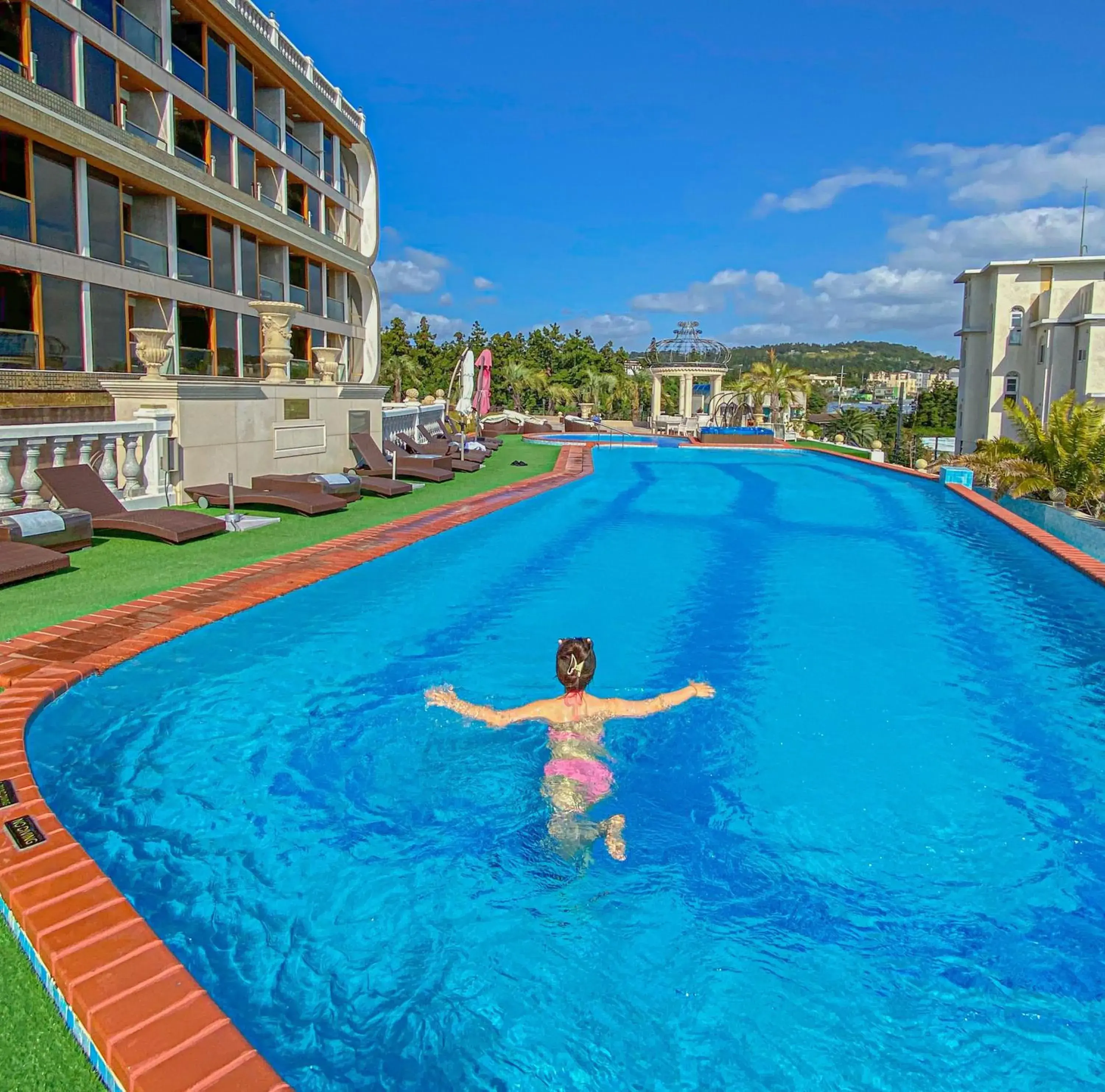 Day, Swimming Pool in GoldOne Hotel & Suites