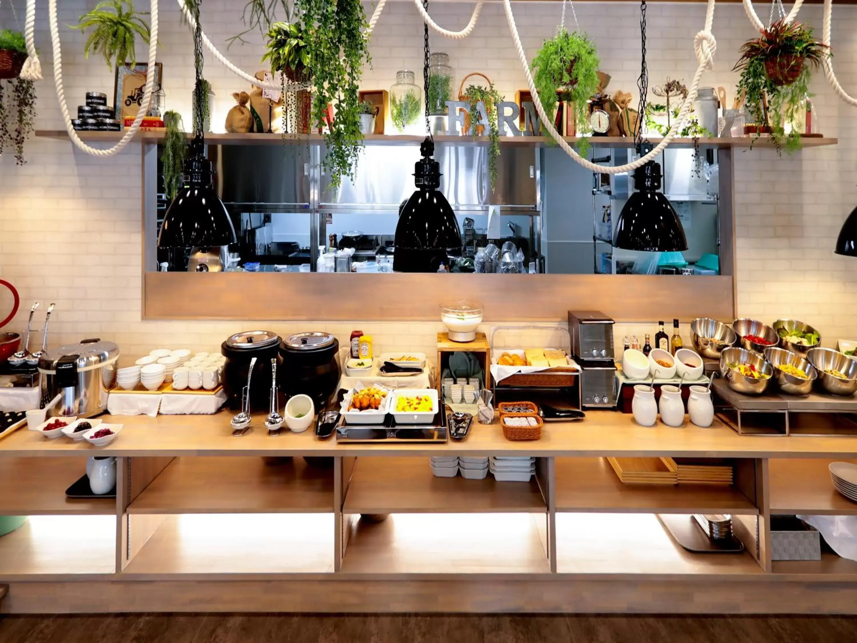 Buffet breakfast in Green Rich Hotel Yonago Ekimae (Artificial hot spring Futamata Yunohana) Buffet breakfast in Green Rich Hotel Yonago Ekimae (Artificial hot spring Futamata Yunohana)