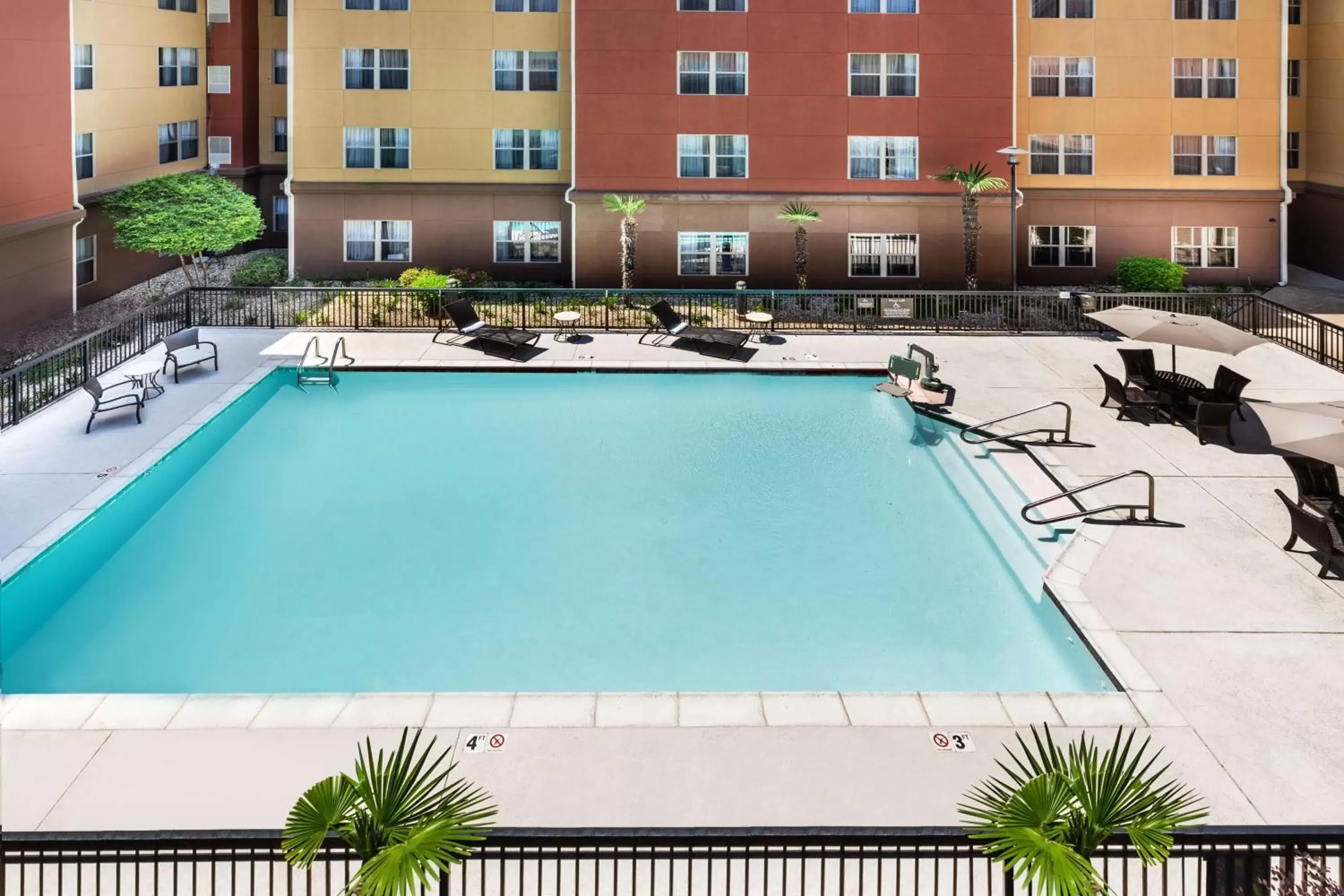 Pool view, Swimming Pool in Homewood Suites by Hilton Shreveport