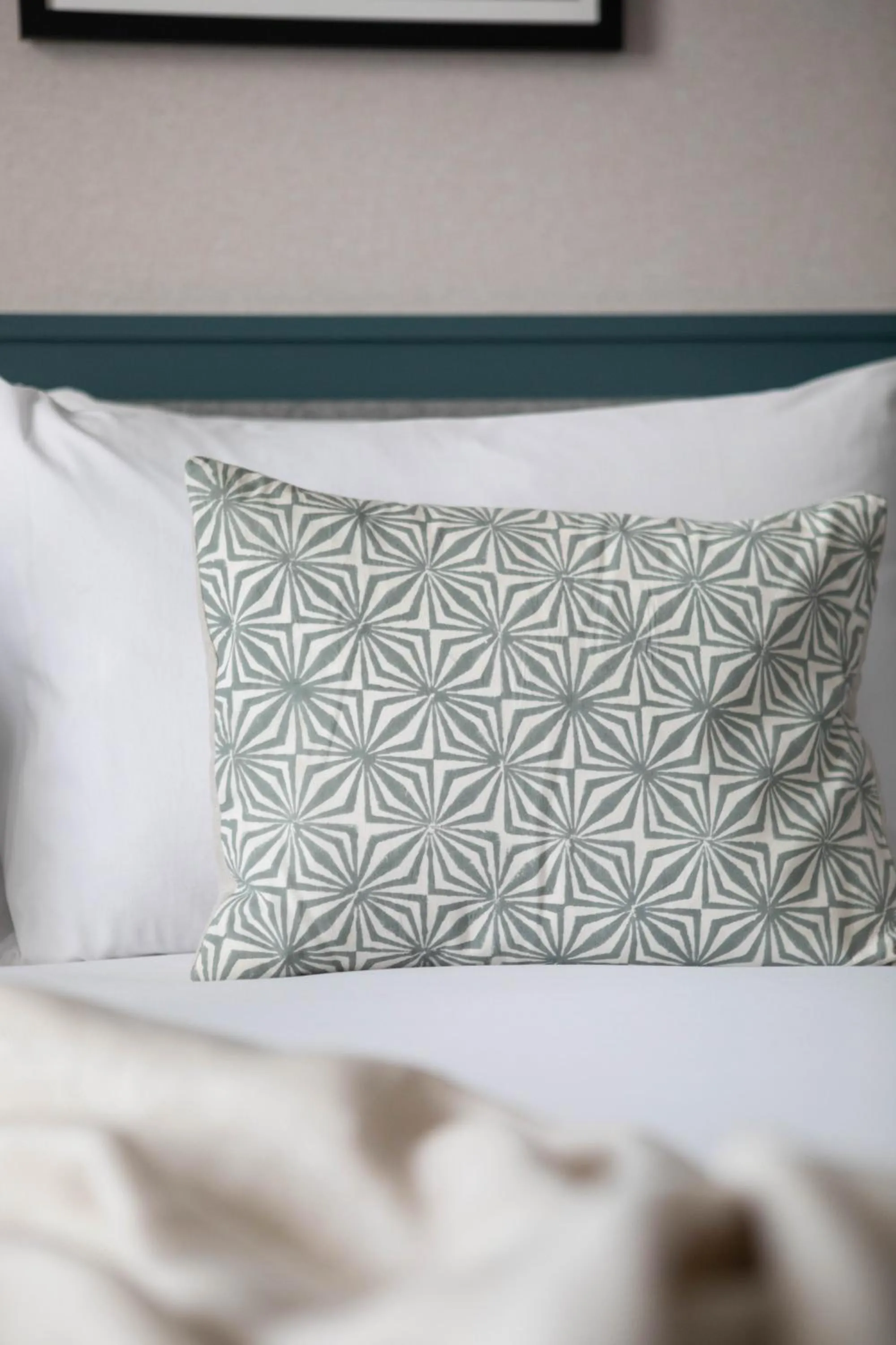 Bed in Inhabit Queen's Gardens, a Member of Design Hotels