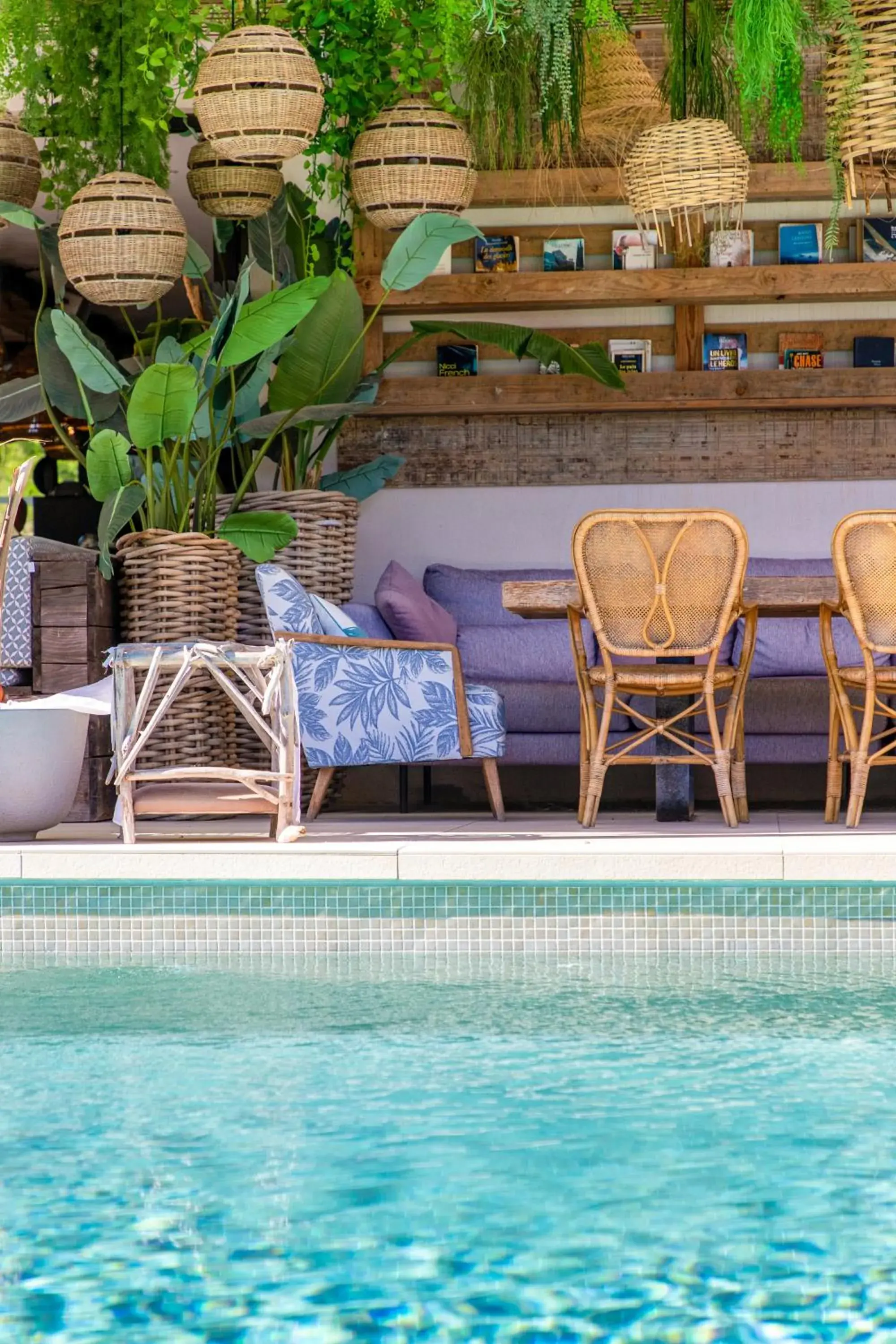 Patio, Swimming Pool in Hôtel Font Mourier