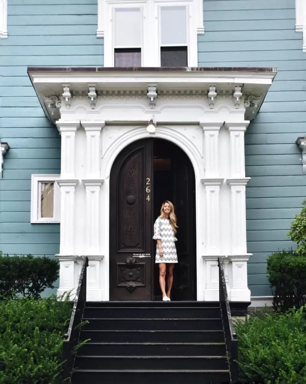 Facade/entrance in The Hotel Marblehead