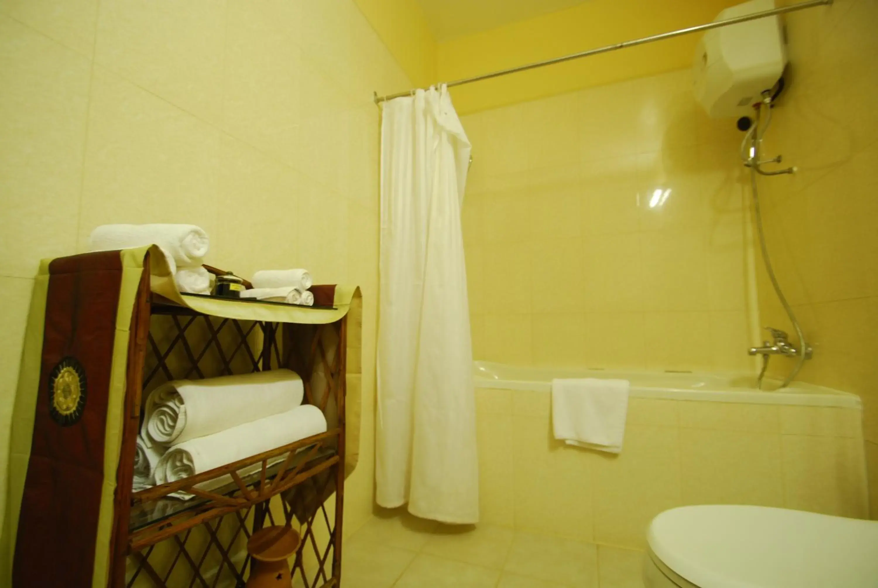 Hot Tub, Bathroom in Shining Angkor Boutique Hotel