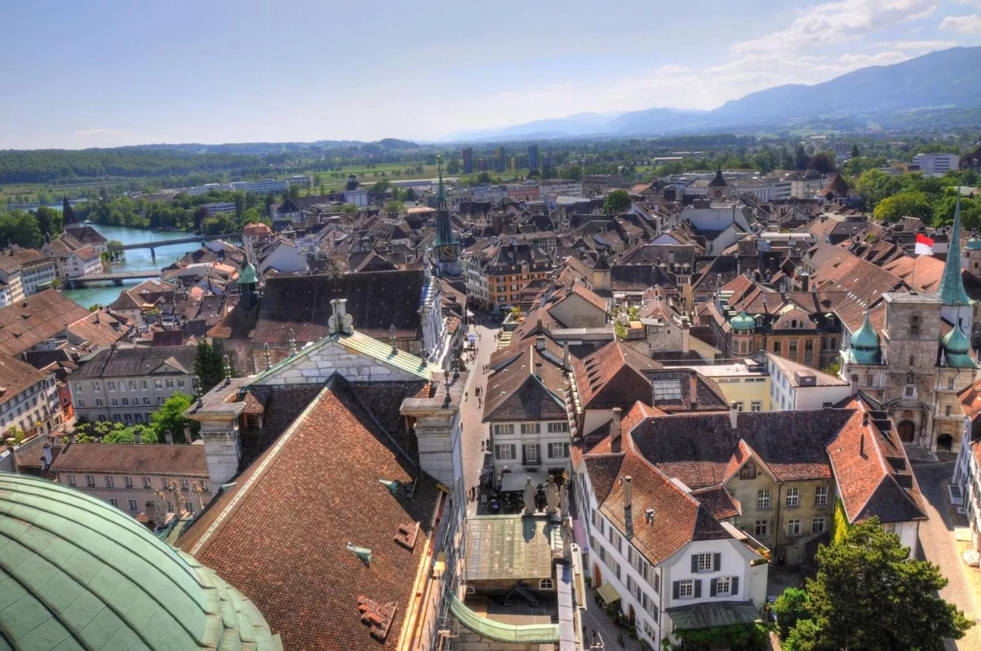 Nearby landmark in Hotel Ambassador