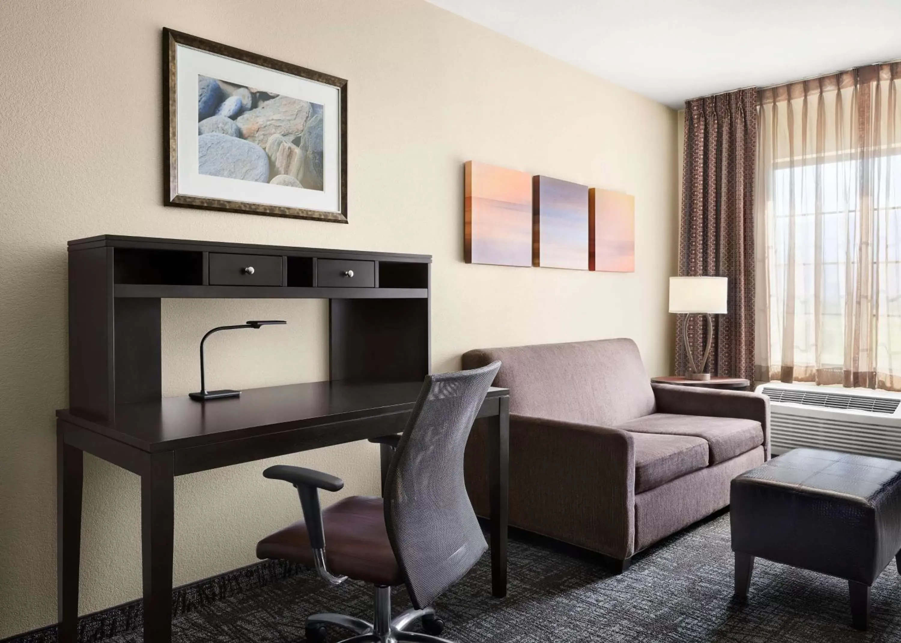Bedroom, Seating Area in Homewood Suites by Hilton Cathedral City Palm Springs