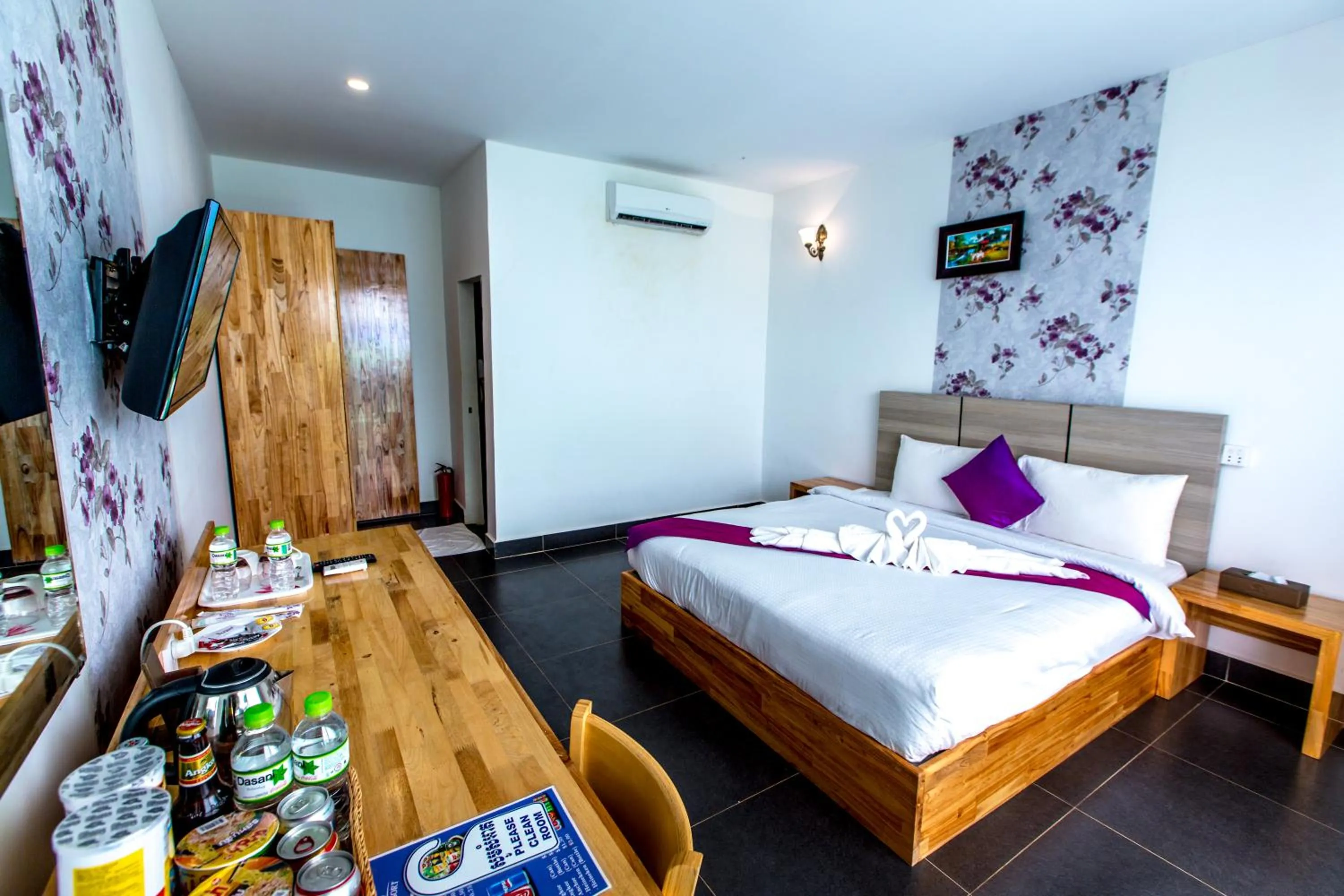 Bed in Good Time Resort