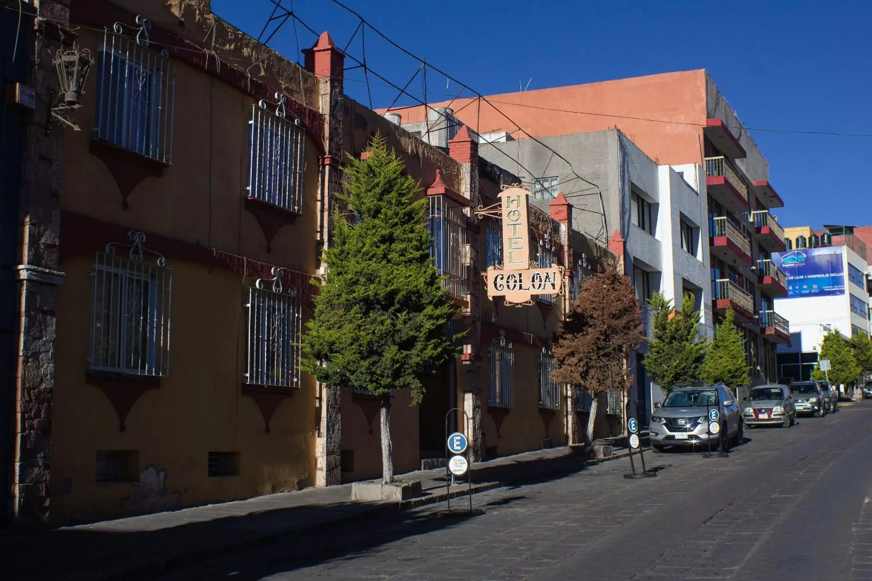 Facade/entrance, Property Building in OYO Hotel Colón, Plaza Bicentenario, Zacatecas Centro