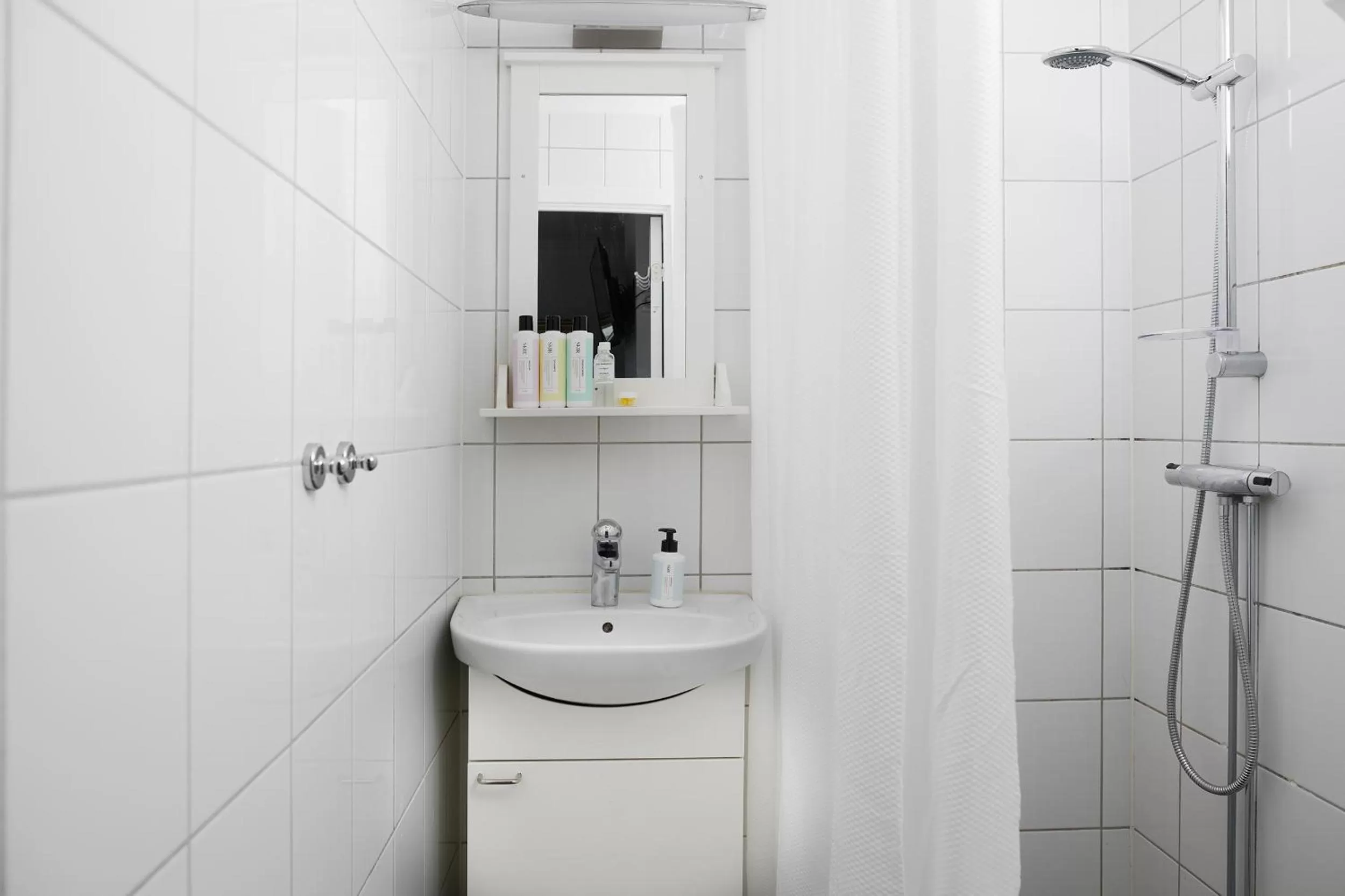 Shower in Hotell Bäckagården