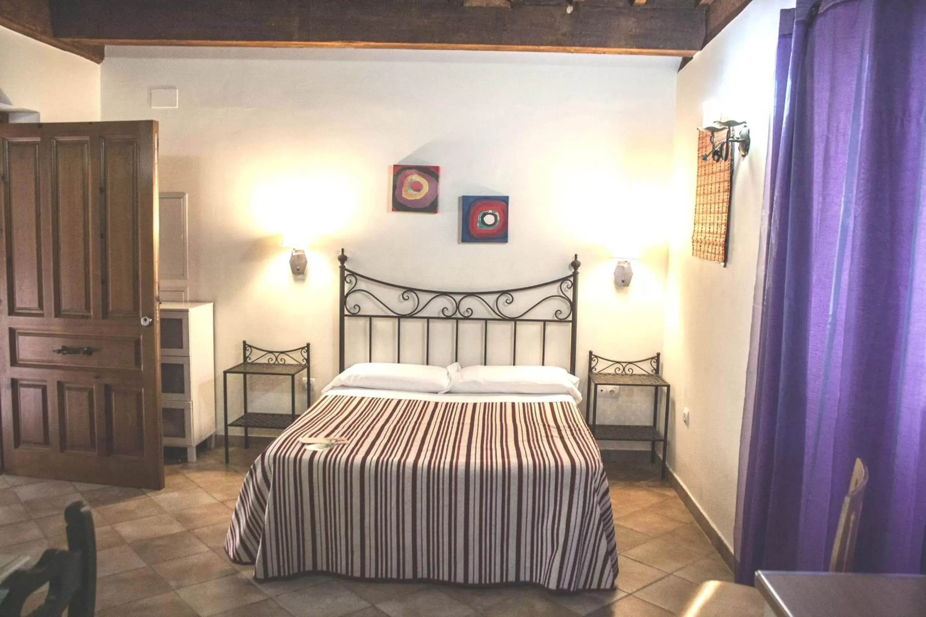 Bedroom, Bed in Abadia Suites