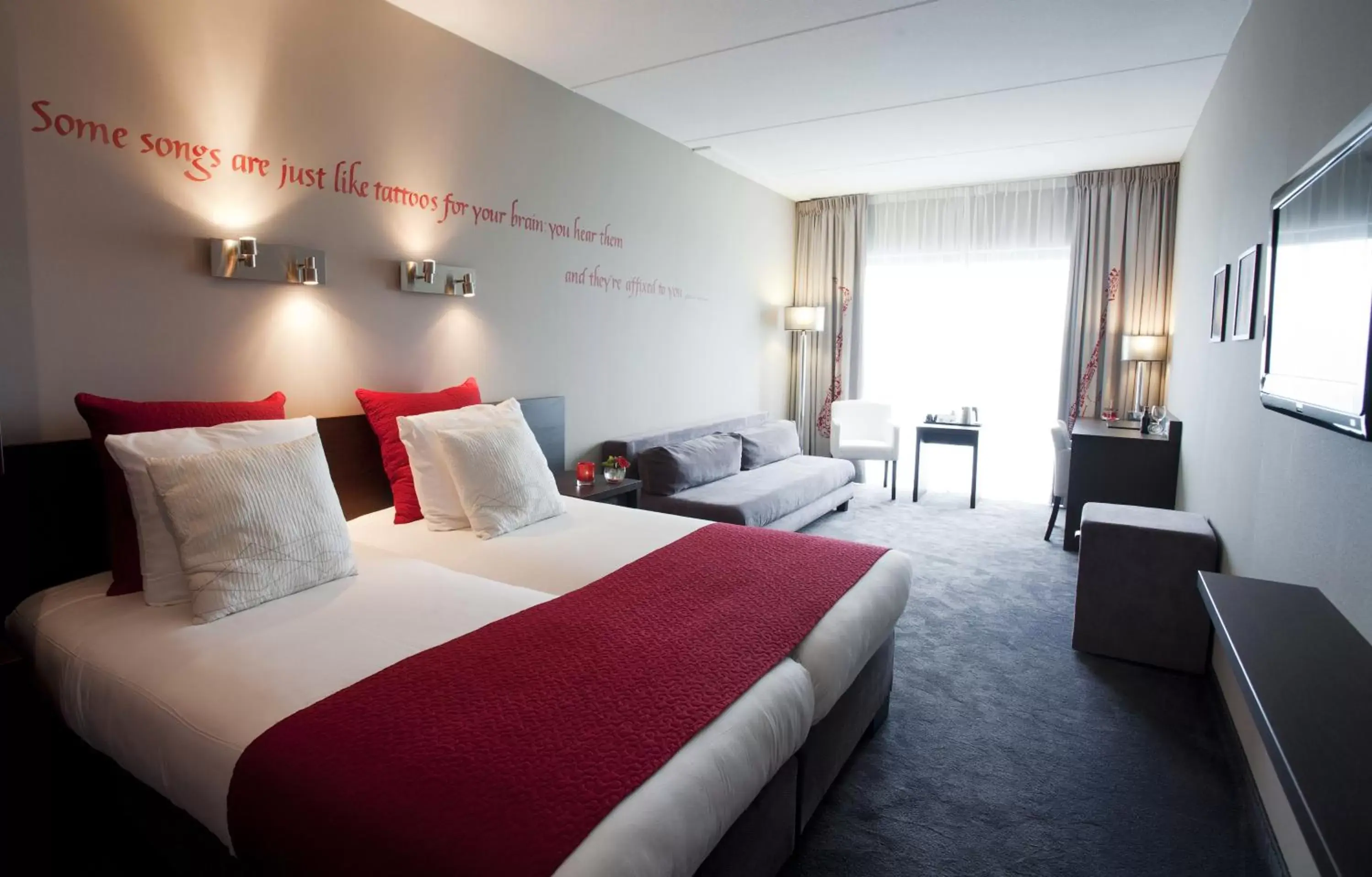 Bed in Hampshire Hotel - Delft Centre