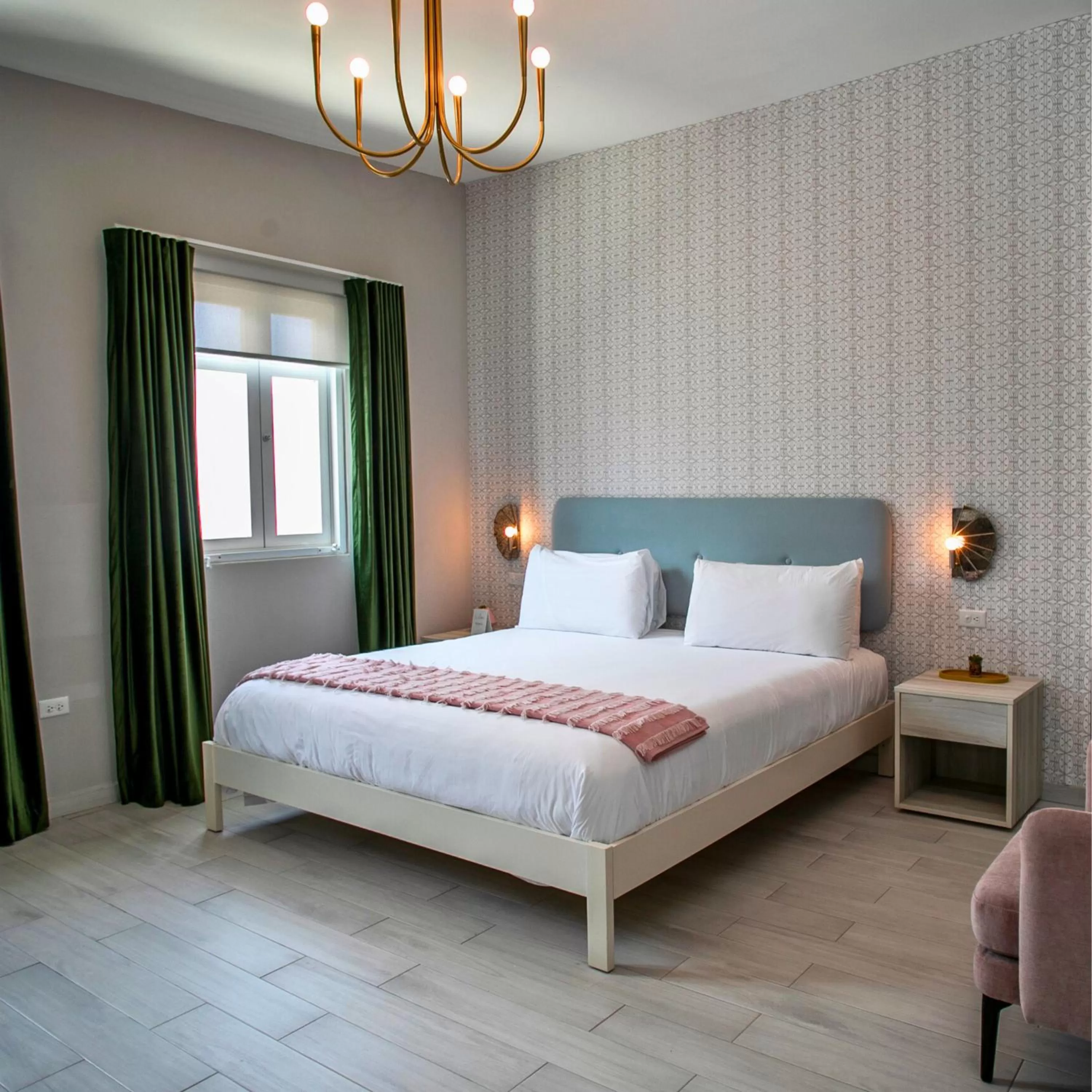 Bed in Trópica Beach Hotel