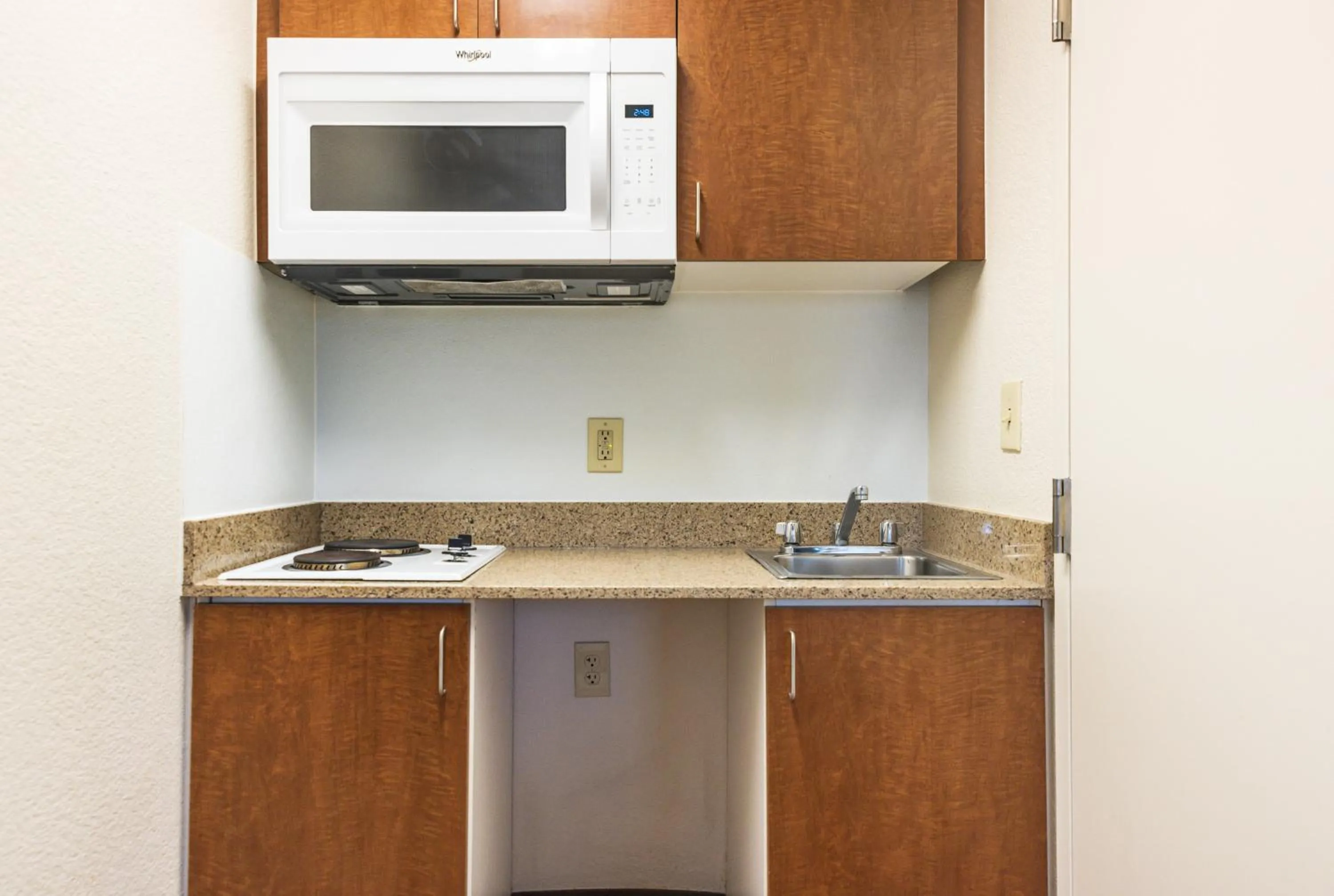 Studio One Double Room Non-Smoking in Studio 6 Rancho Cordova, CA