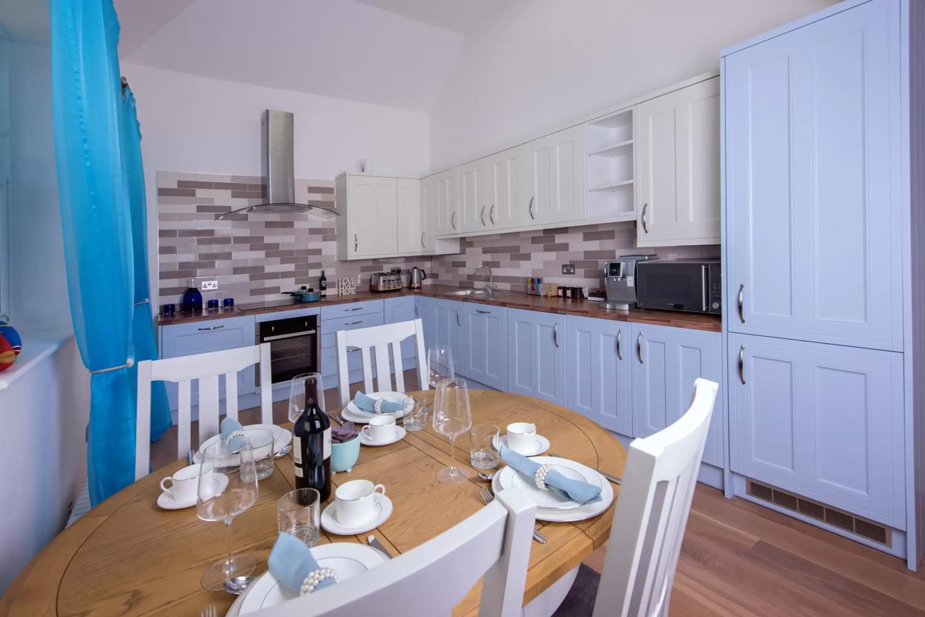 Dining Area in Best Luxury Apart Hotel in Oxford- Beechwood House