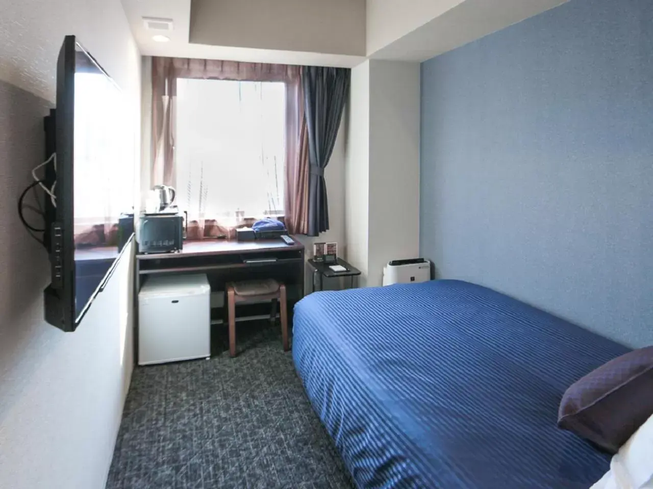 Double Room with Small Double Bed - single occupancy - Non-Smoking in HOTEL LiVEMAX Tokyo Bakurocho Double Room with Small Double Bed - single occupancy - Non-Smoking in HOTEL LiVEMAX Tokyo Bakurocho