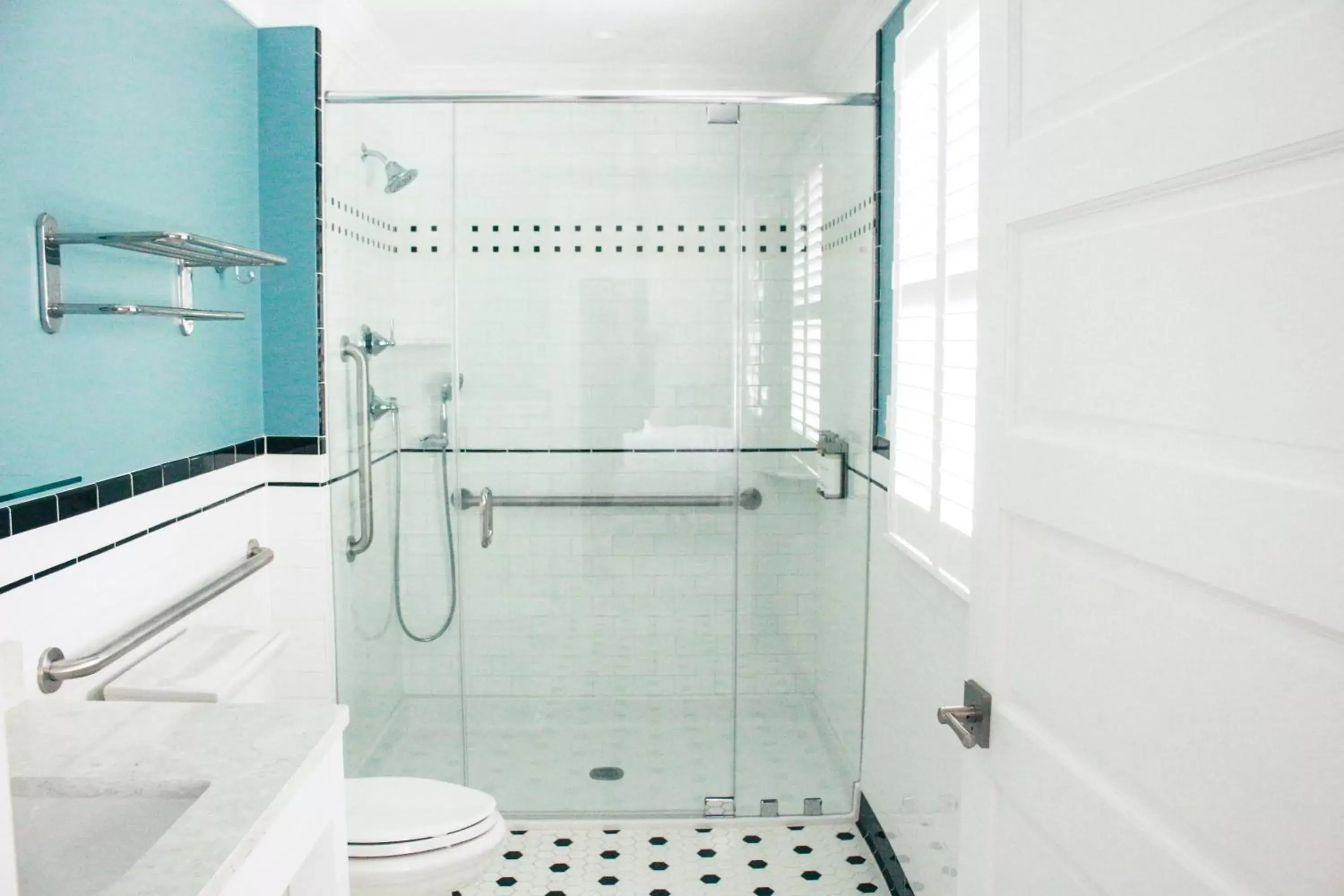 Bathroom in Mary's Land Farm